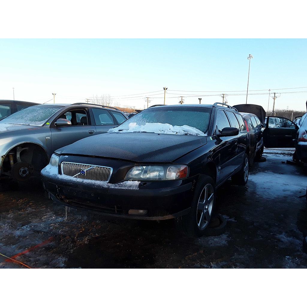 VOLVO V70 2004