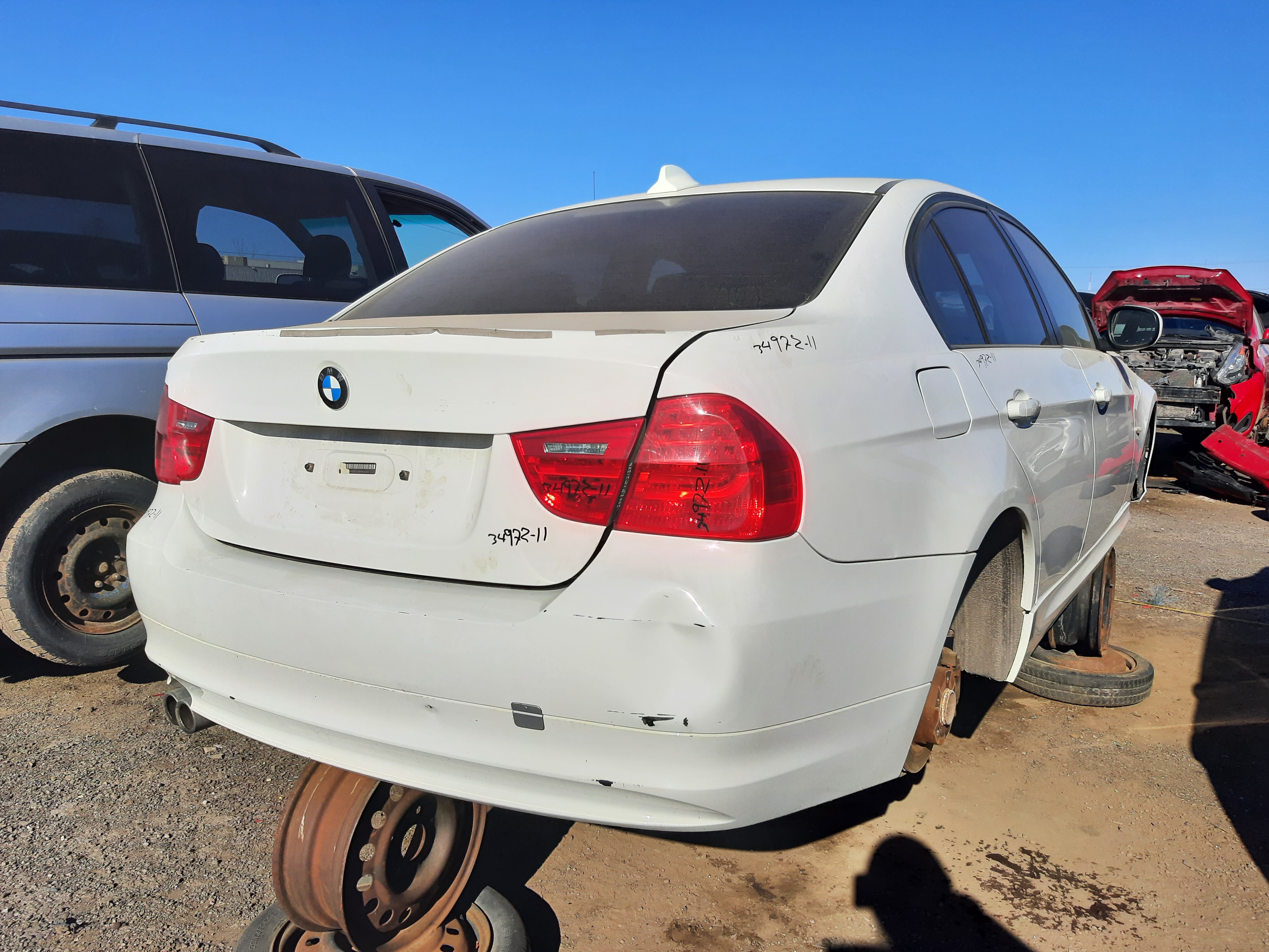 BMW 323 2011