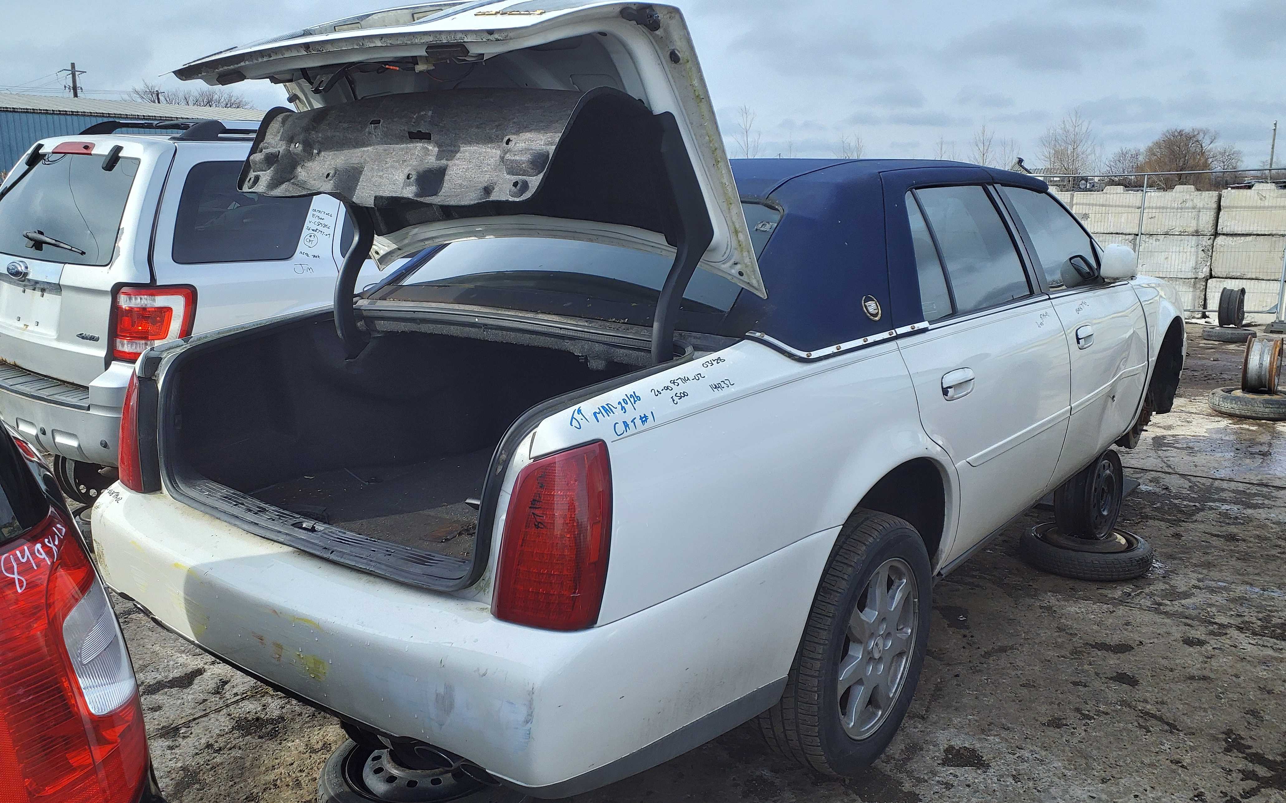 CADILLAC DEVILLE 2002