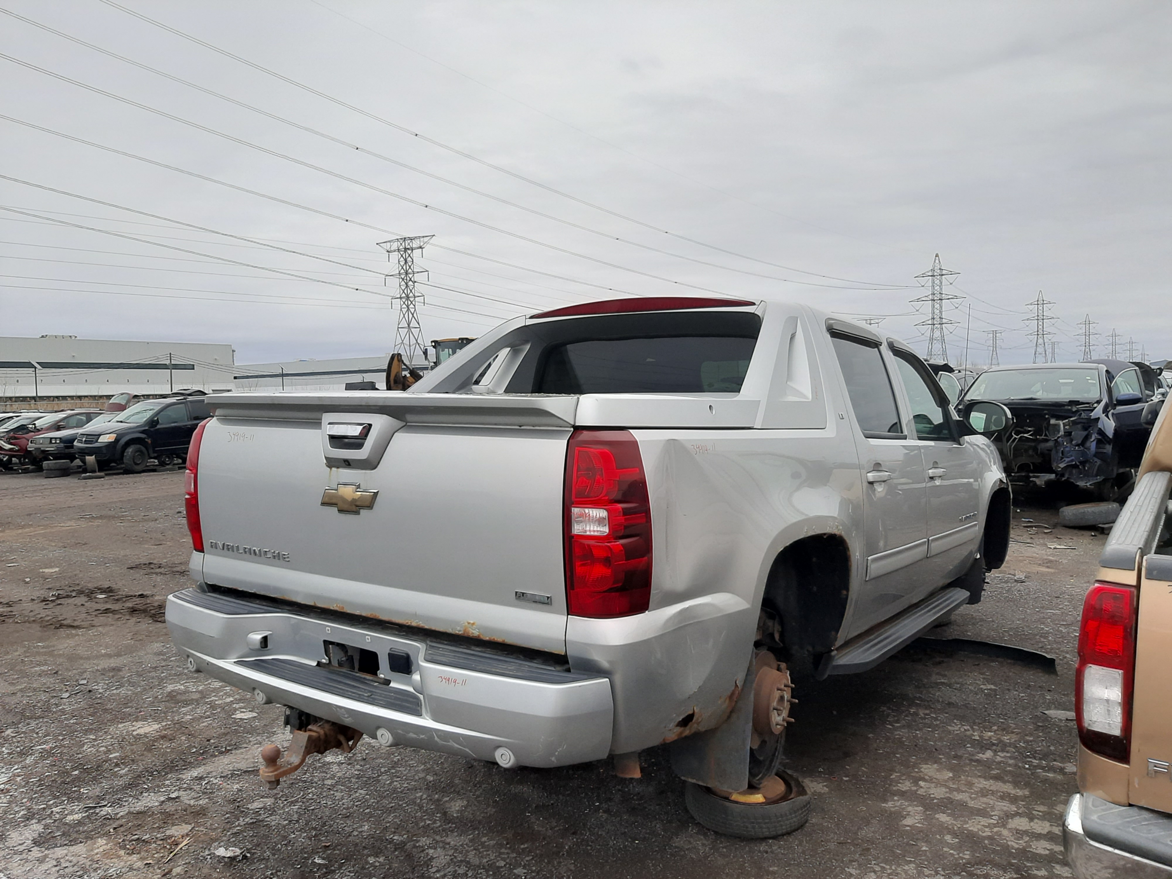 CHEVROLET AVALANCHE 2011