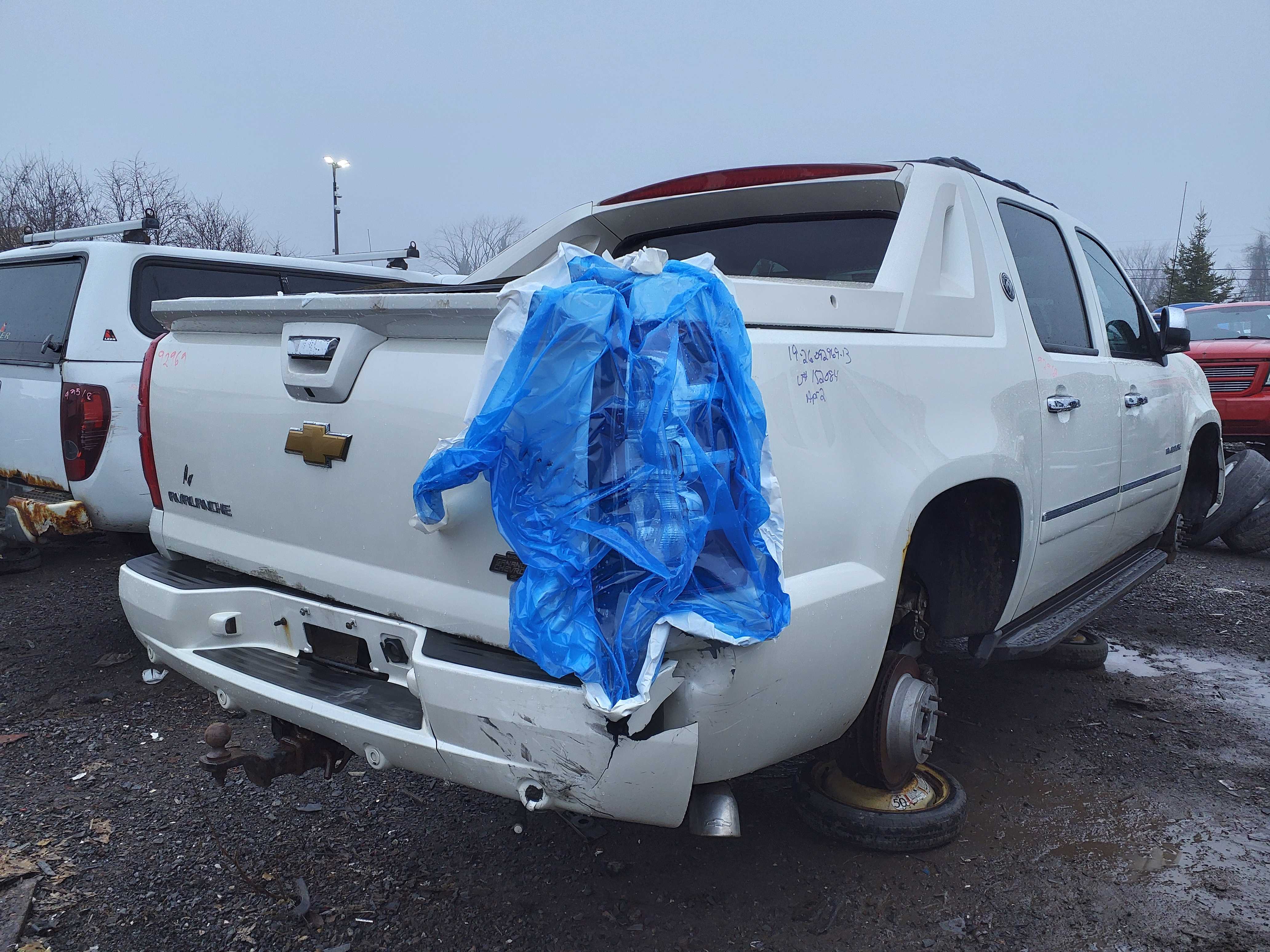 CHEVROLET AVALANCHE 2013