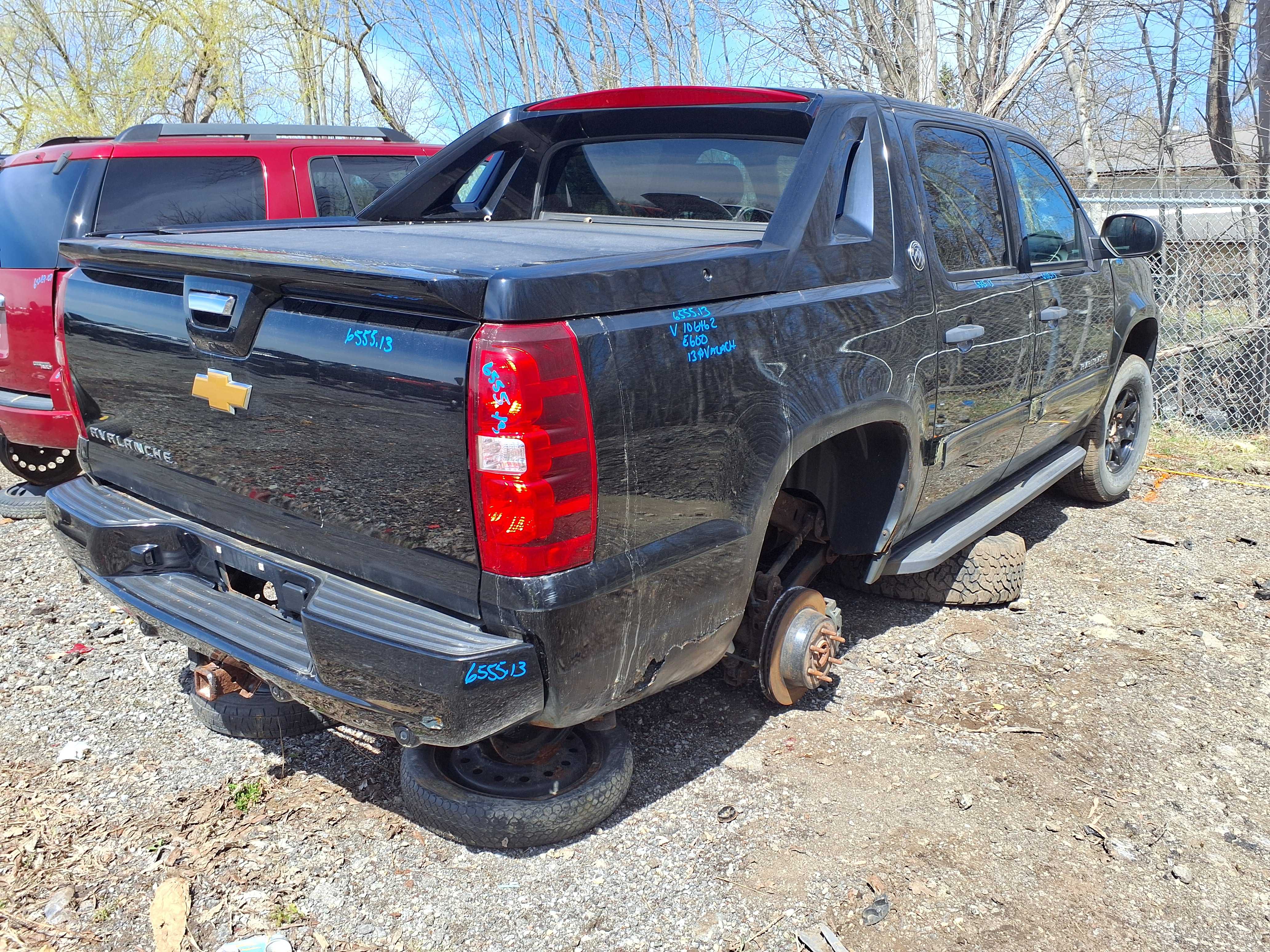 CHEVROLET AVALANCHE 2013
