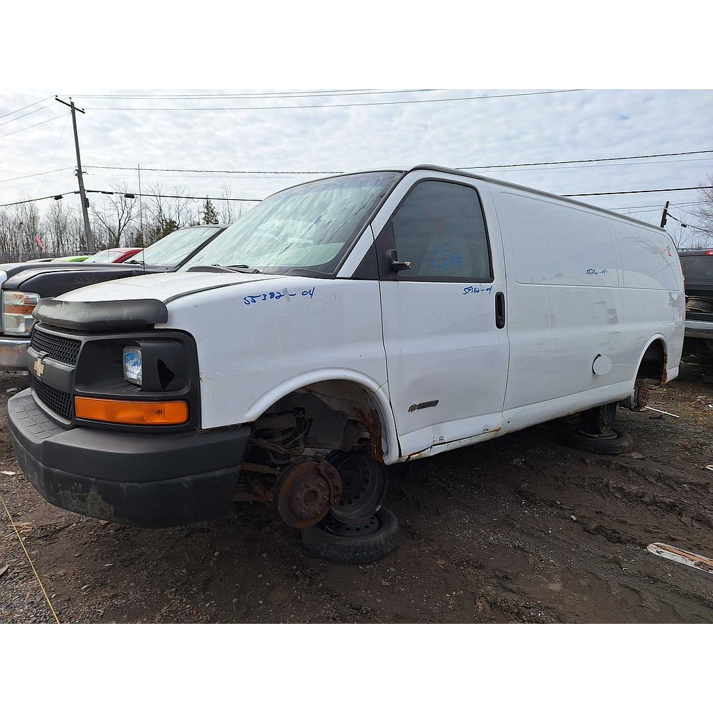 CHEVROLET EXPRESS VAN 2004