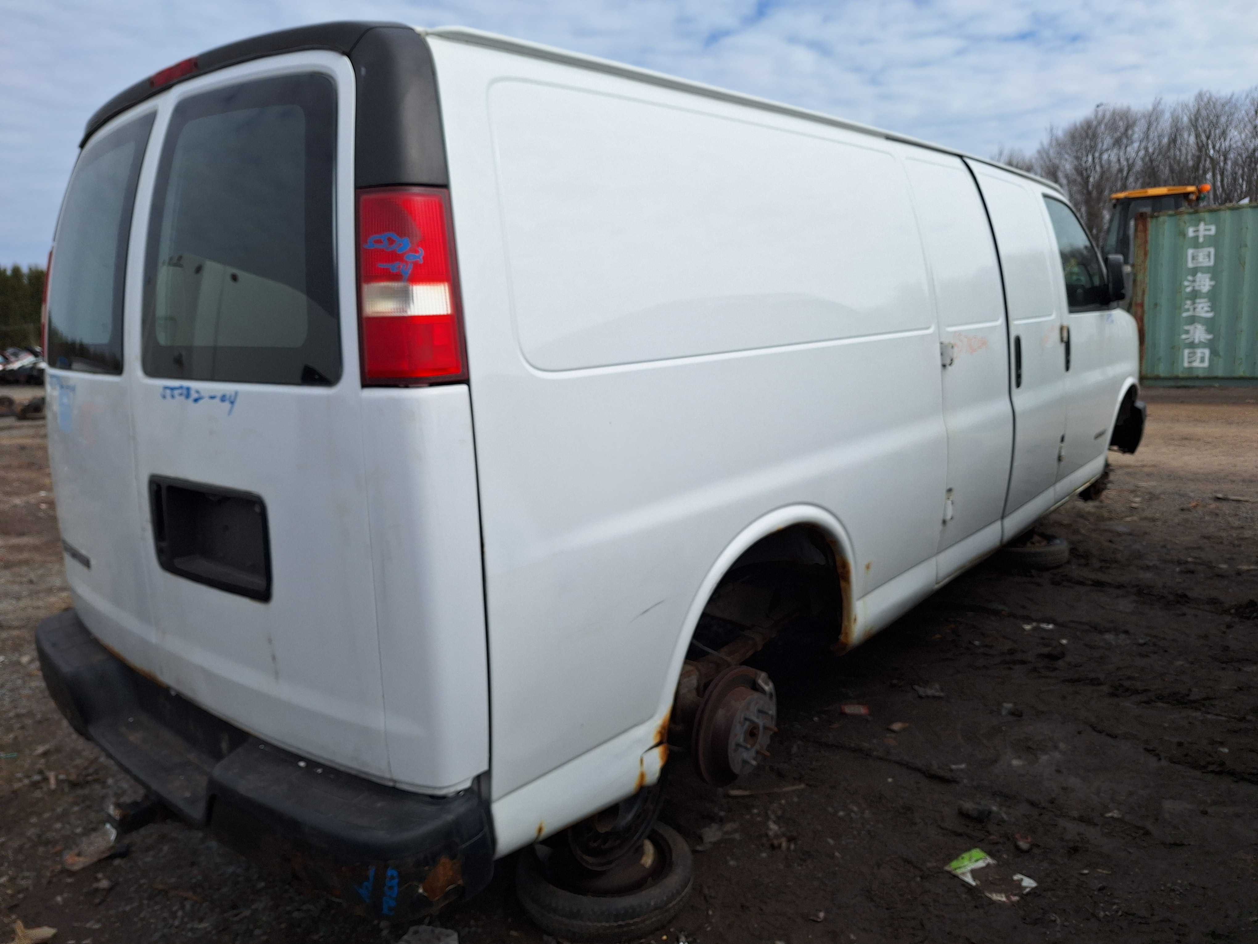 CHEVROLET EXPRESS VAN 2004