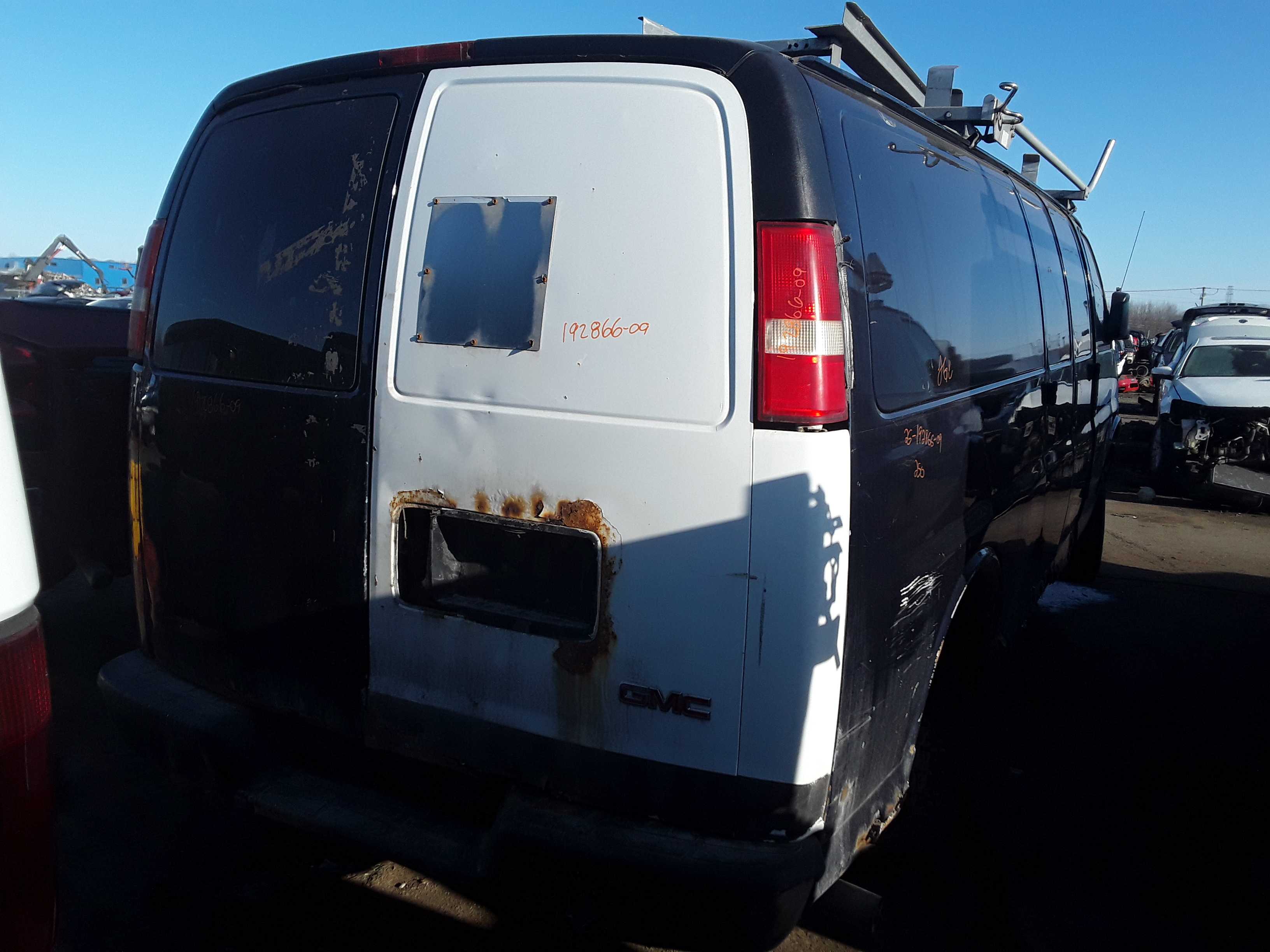 CHEVROLET EXPRESS VAN 2009