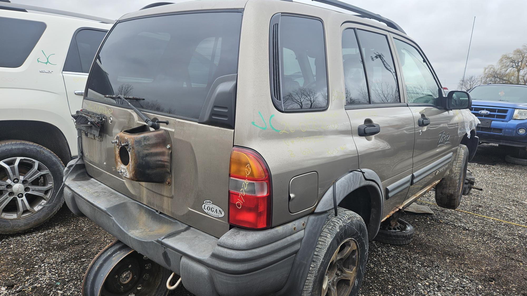 CHEVROLET TRACKER 2003