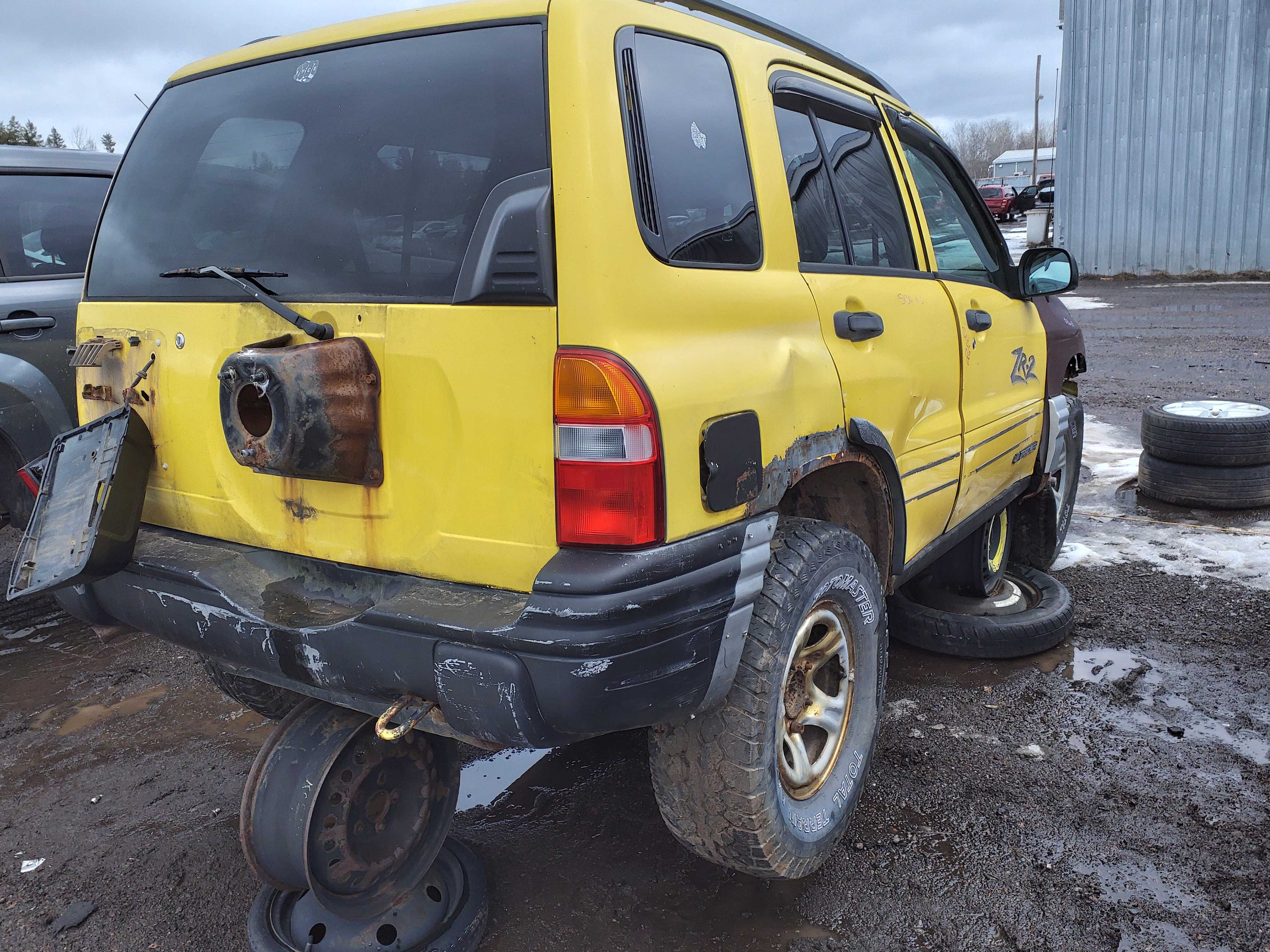 CHEVROLET TRACKER 2003