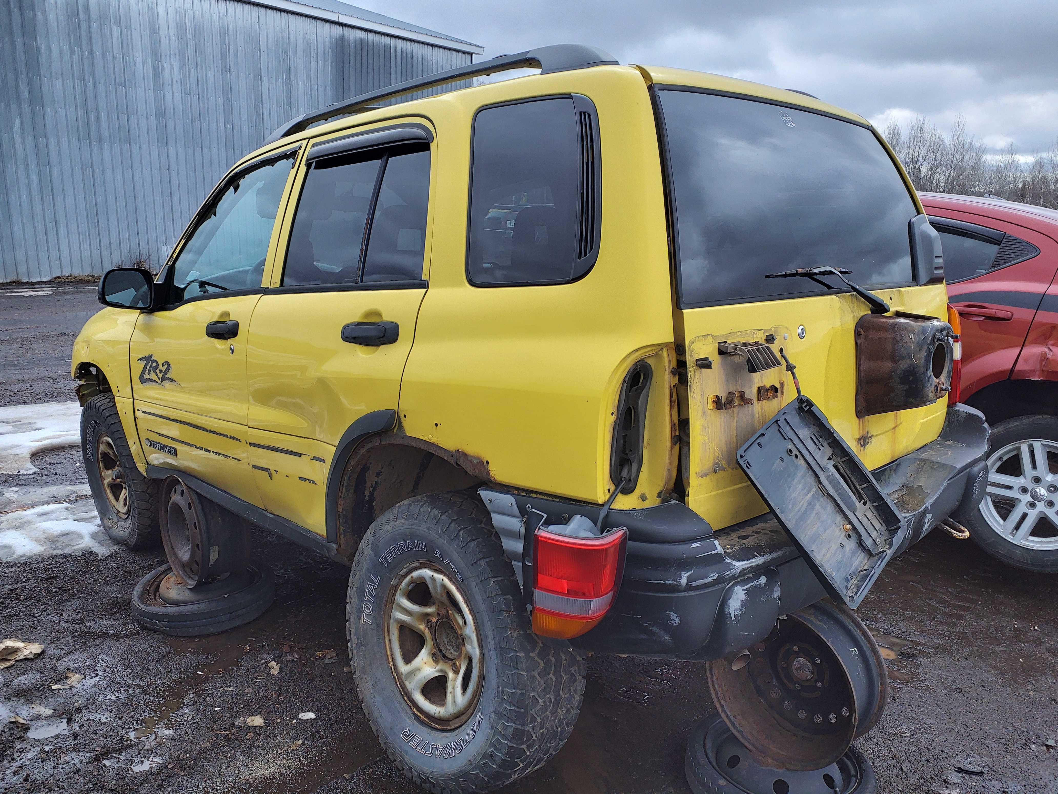 CHEVROLET TRACKER 2003