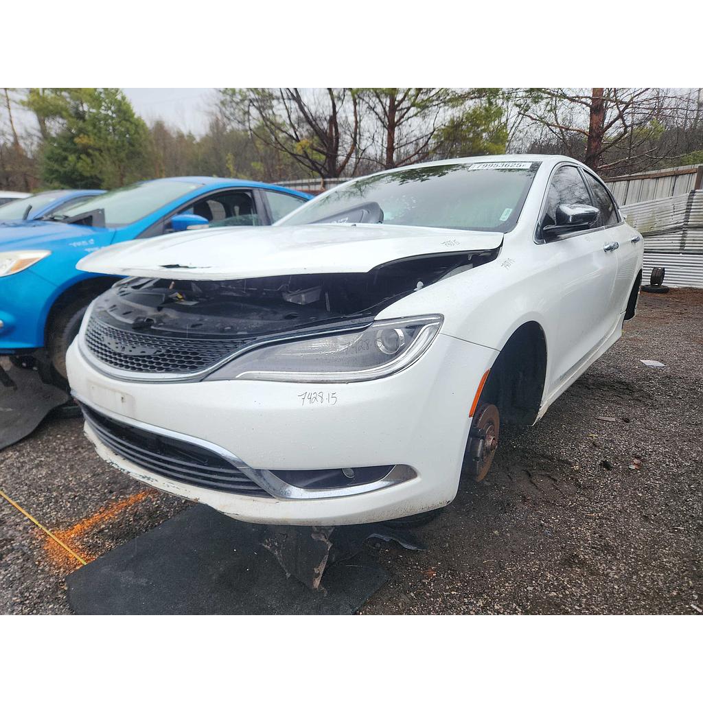 CHRYSLER 200 2015