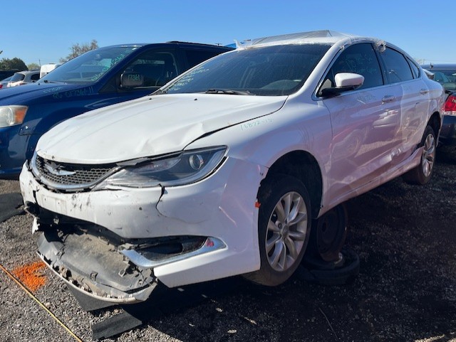 CHRYSLER 200 2015