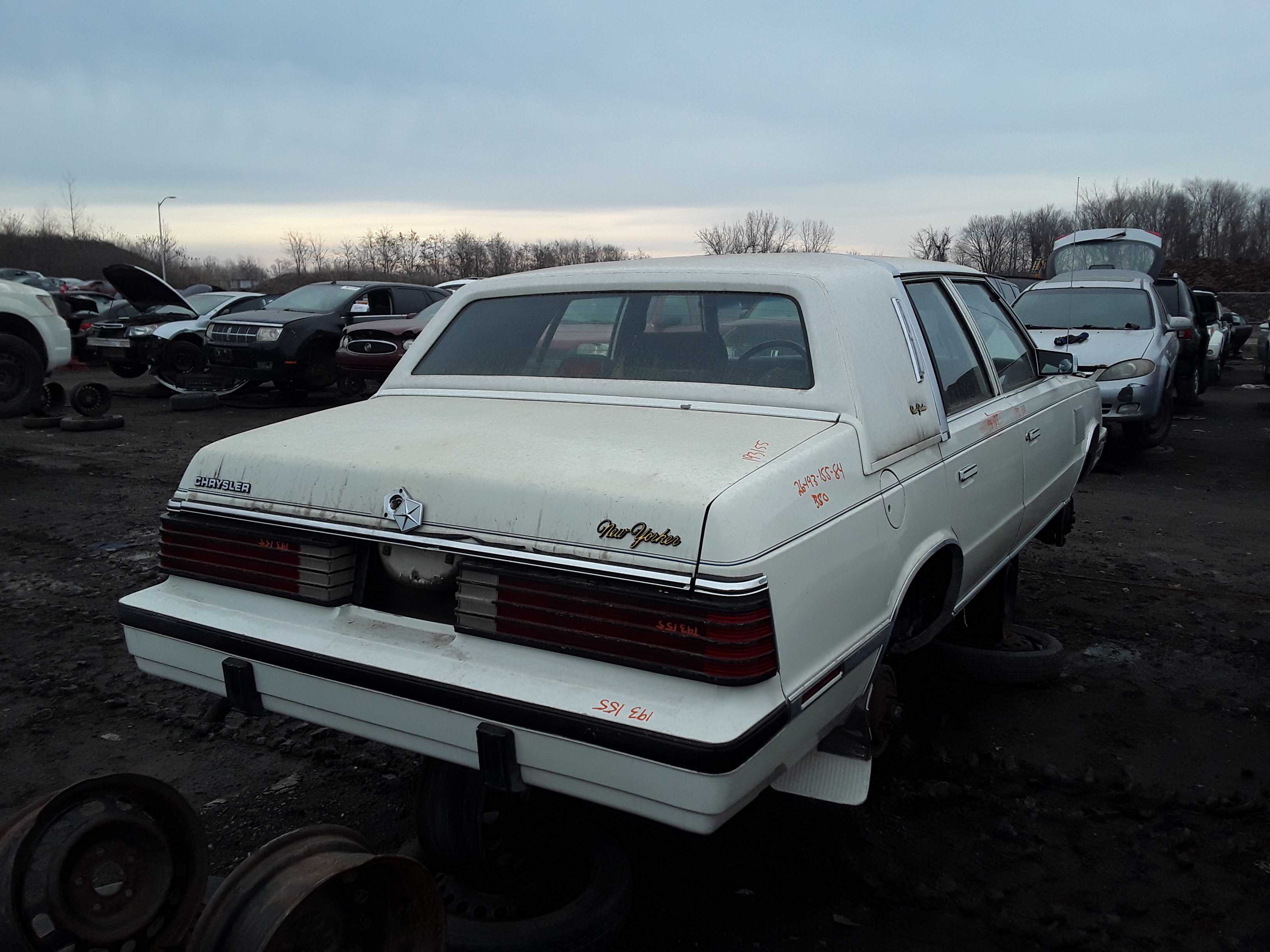 CHRYSLER NEW YORKER 1984