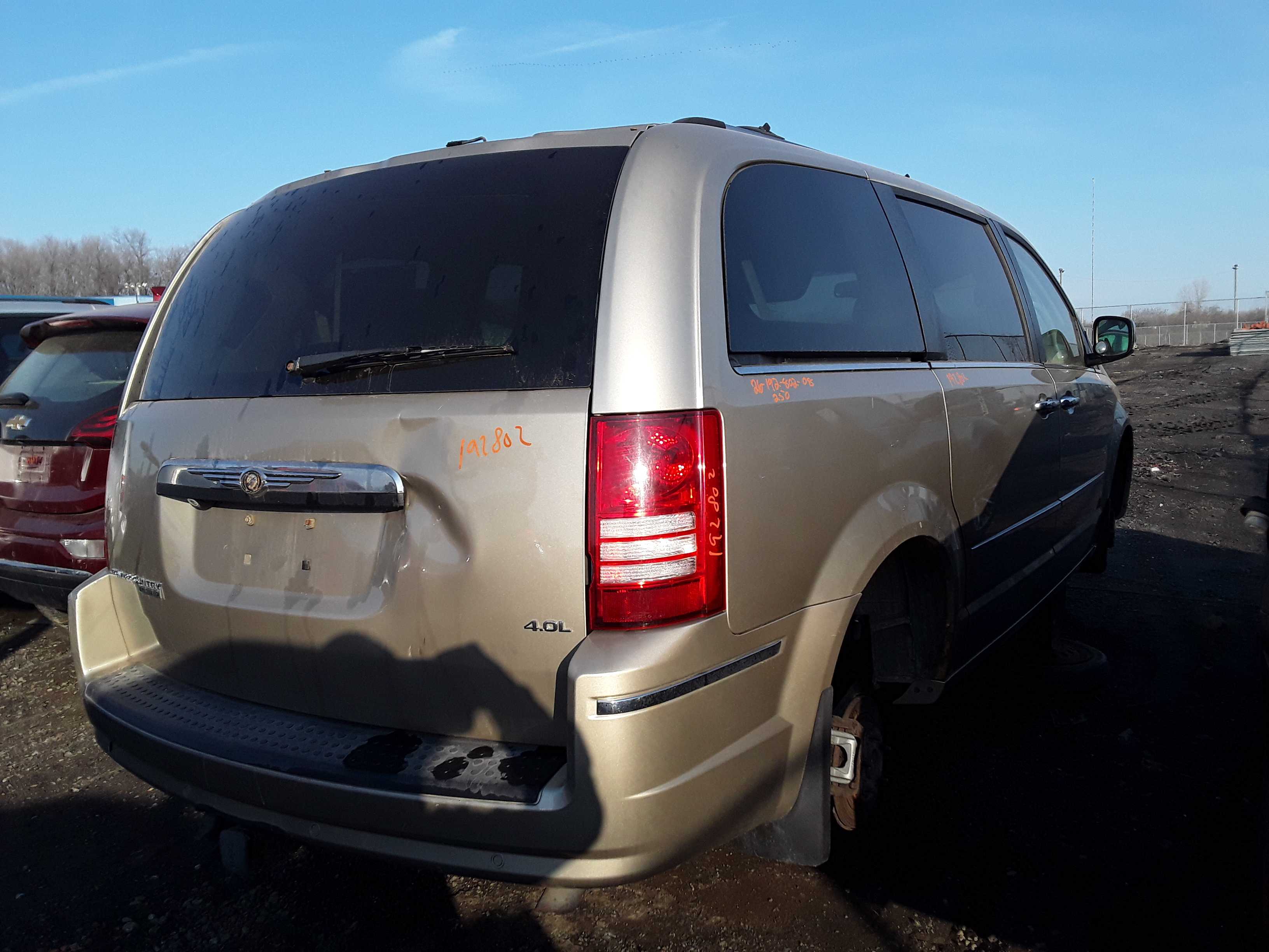 CHRYSLER TOWN &amp; COUNTRY 2008
