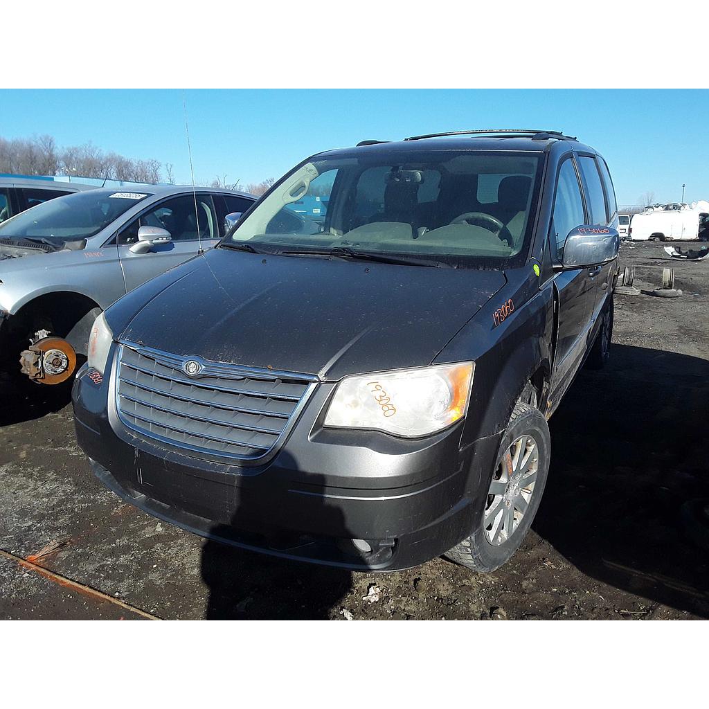 CHRYSLER TOWN &amp; COUNTRY 2010