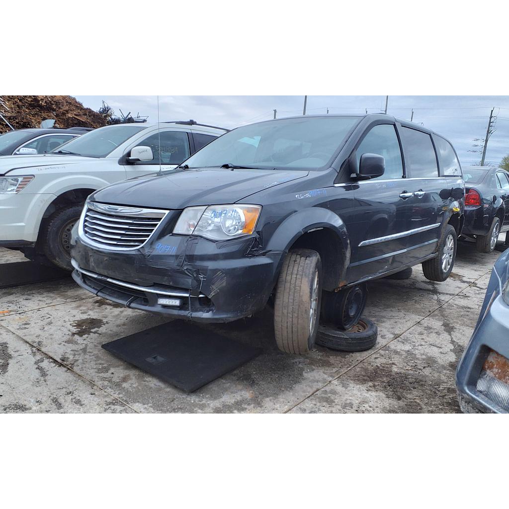 CHRYSLER TOWN &amp; COUNTRY 2011