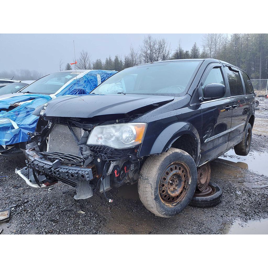 CHRYSLER TOWN &amp; COUNTRY 2014