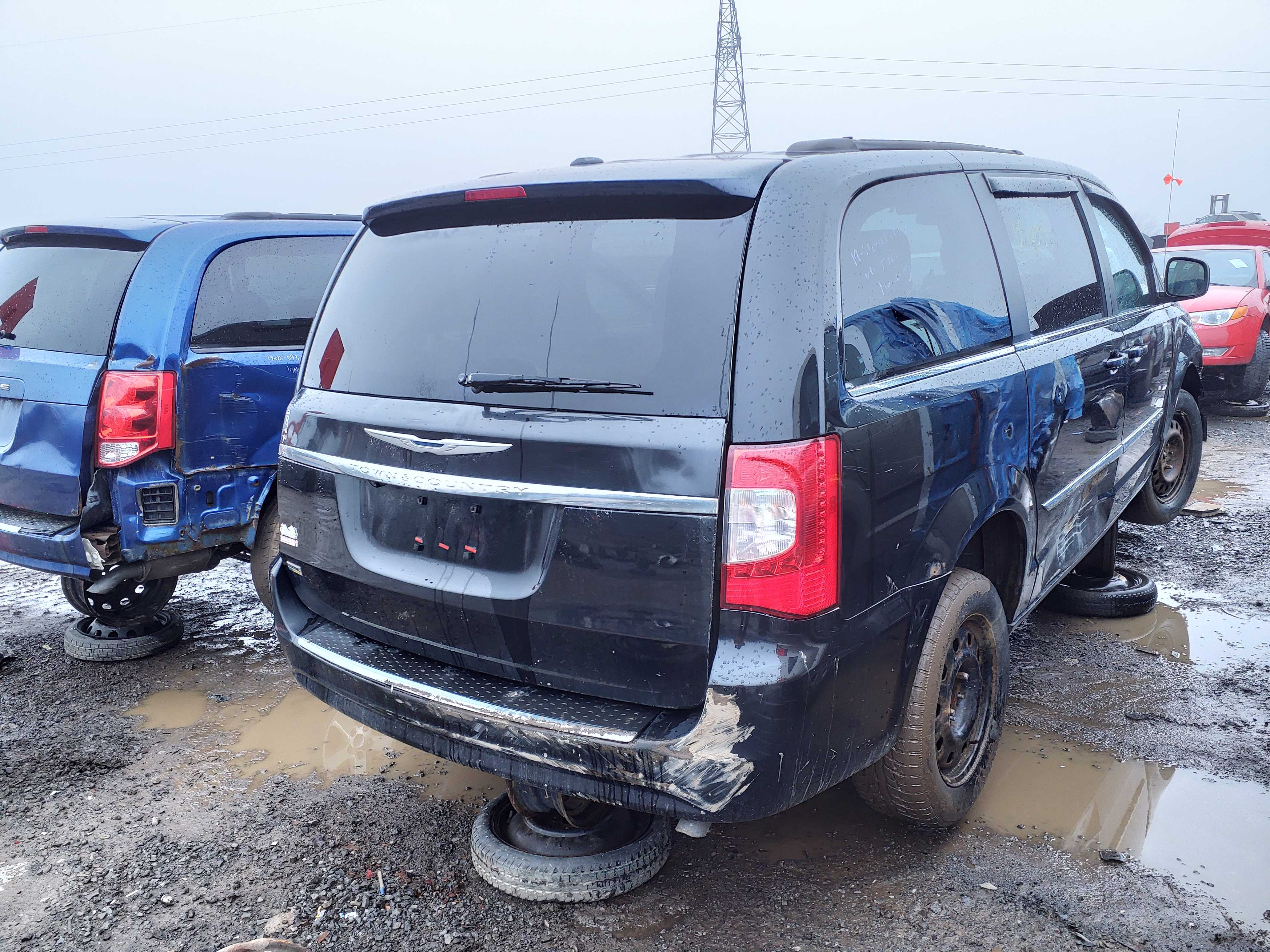 CHRYSLER TOWN &amp; COUNTRY 2014