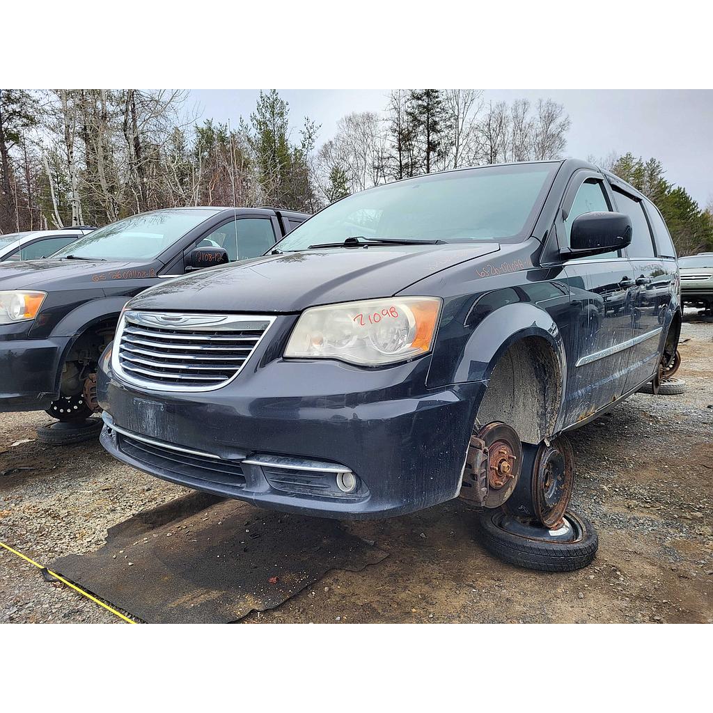 CHRYSLER TOWN &amp; COUNTRY 2014