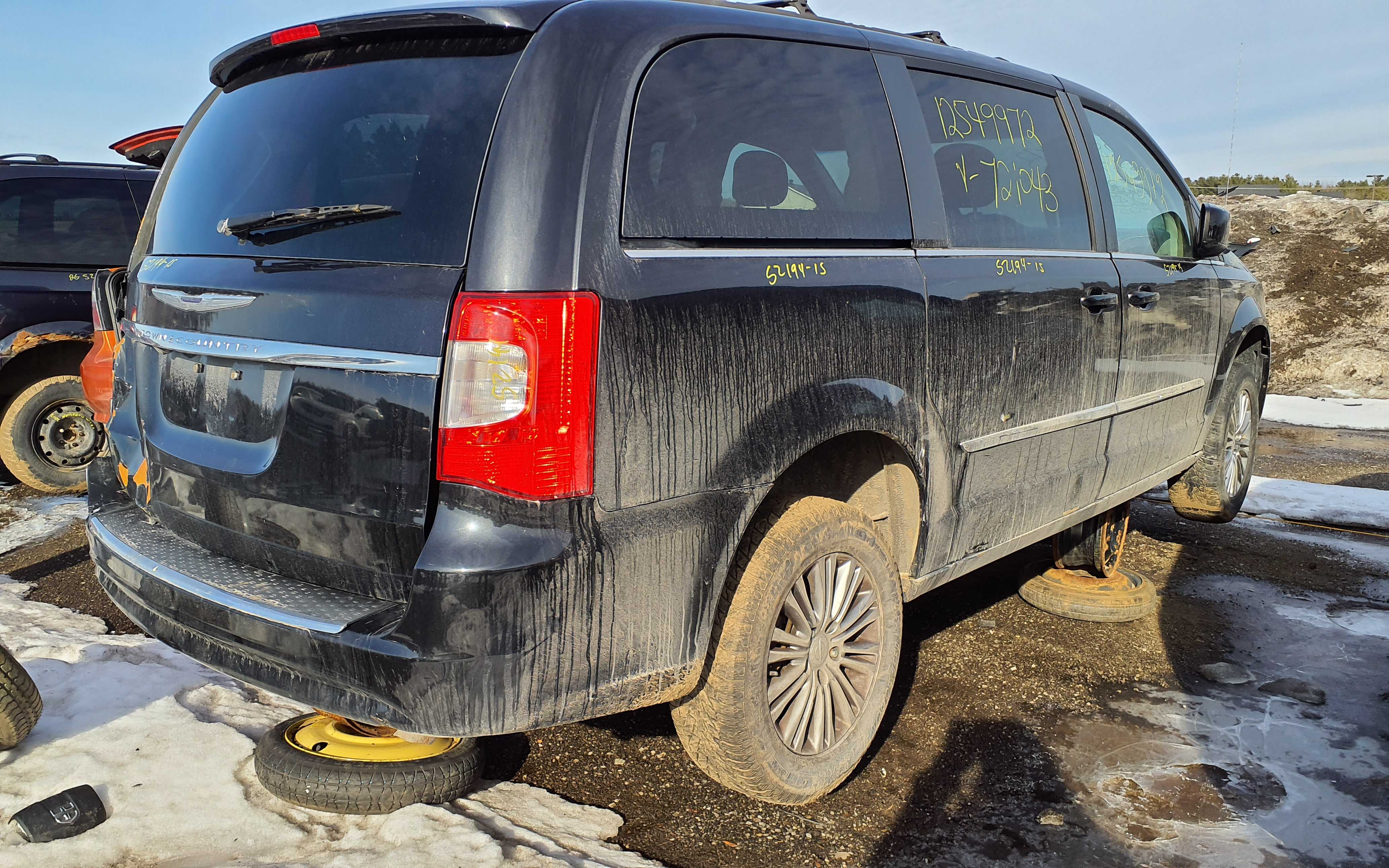 CHRYSLER TOWN &amp; COUNTRY 2015