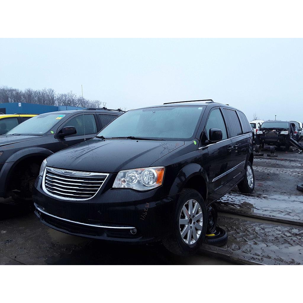 CHRYSLER TOWN &amp; COUNTRY 2015