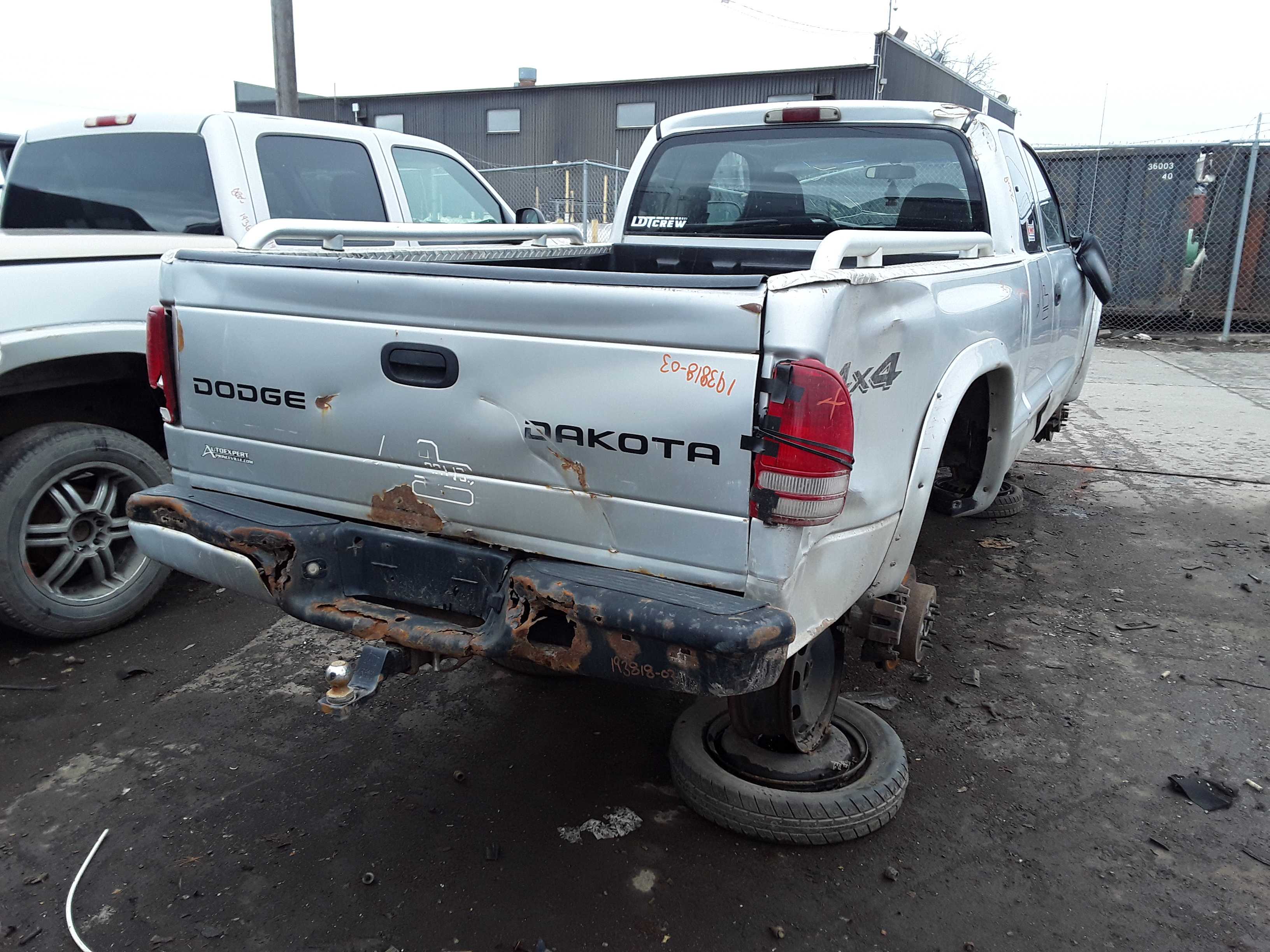 DODGE DAKOTA 2003