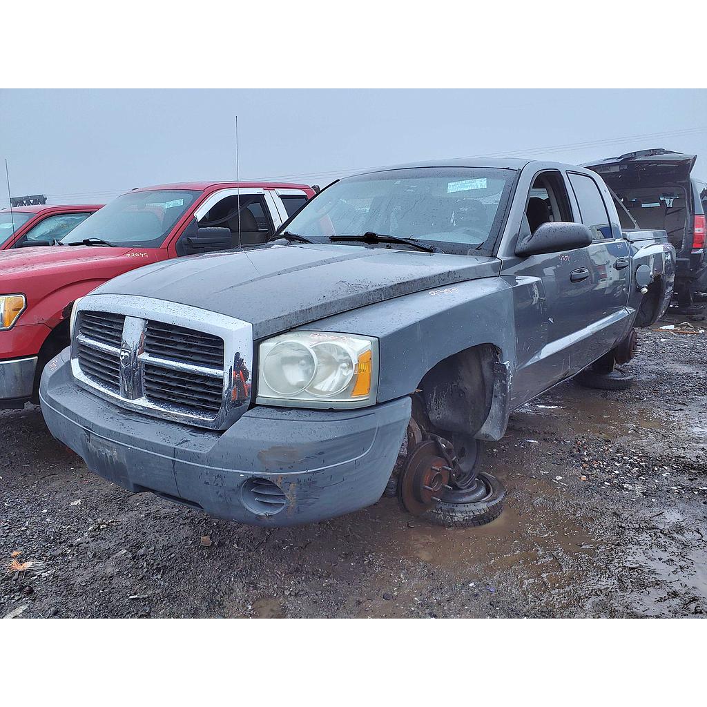 DODGE DAKOTA 2005