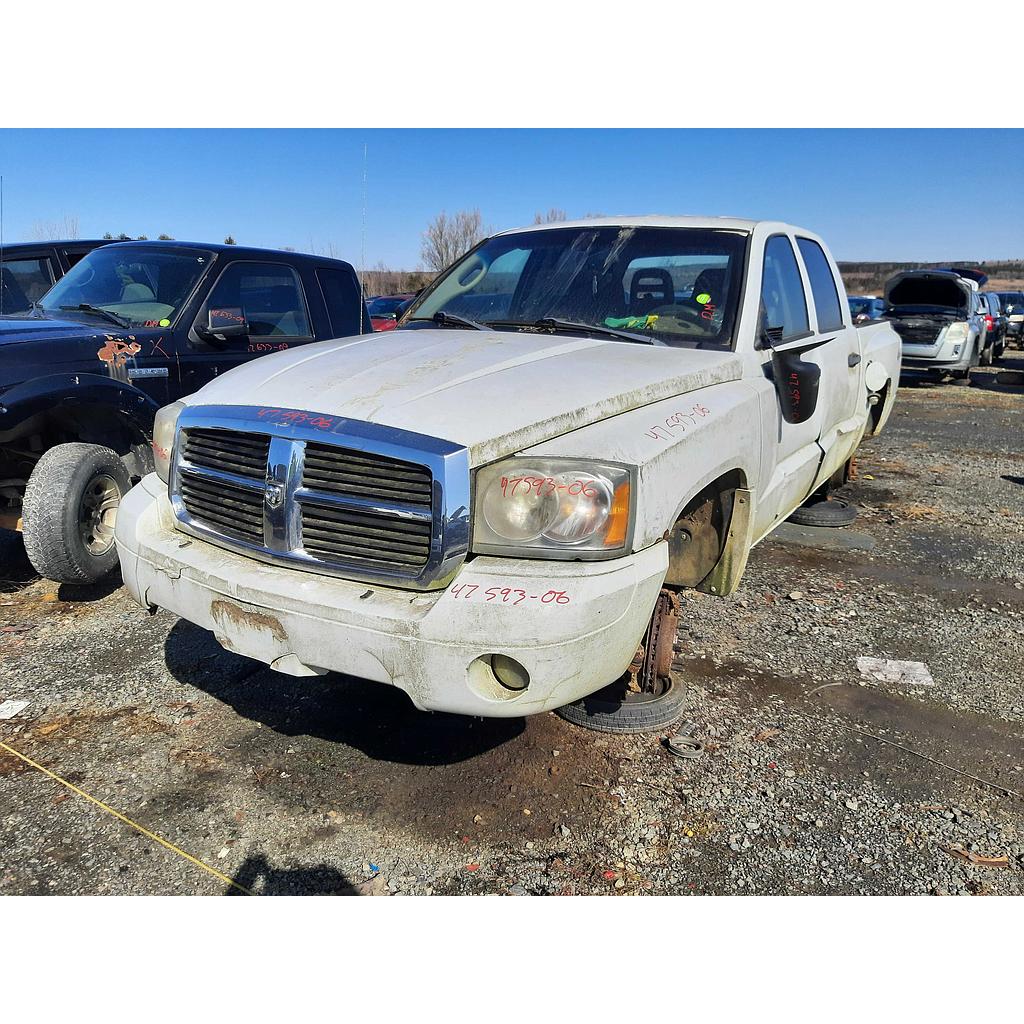 DODGE DAKOTA 2006