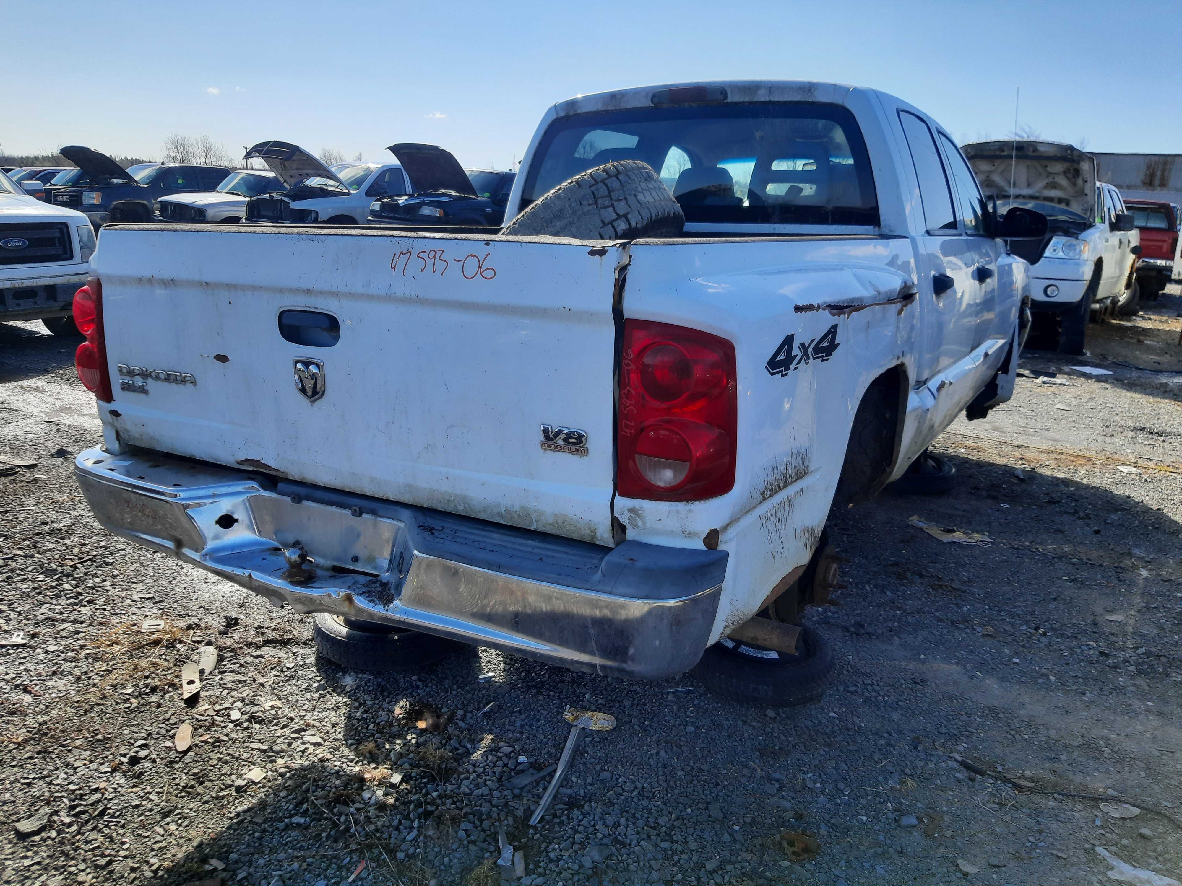 DODGE DAKOTA 2006