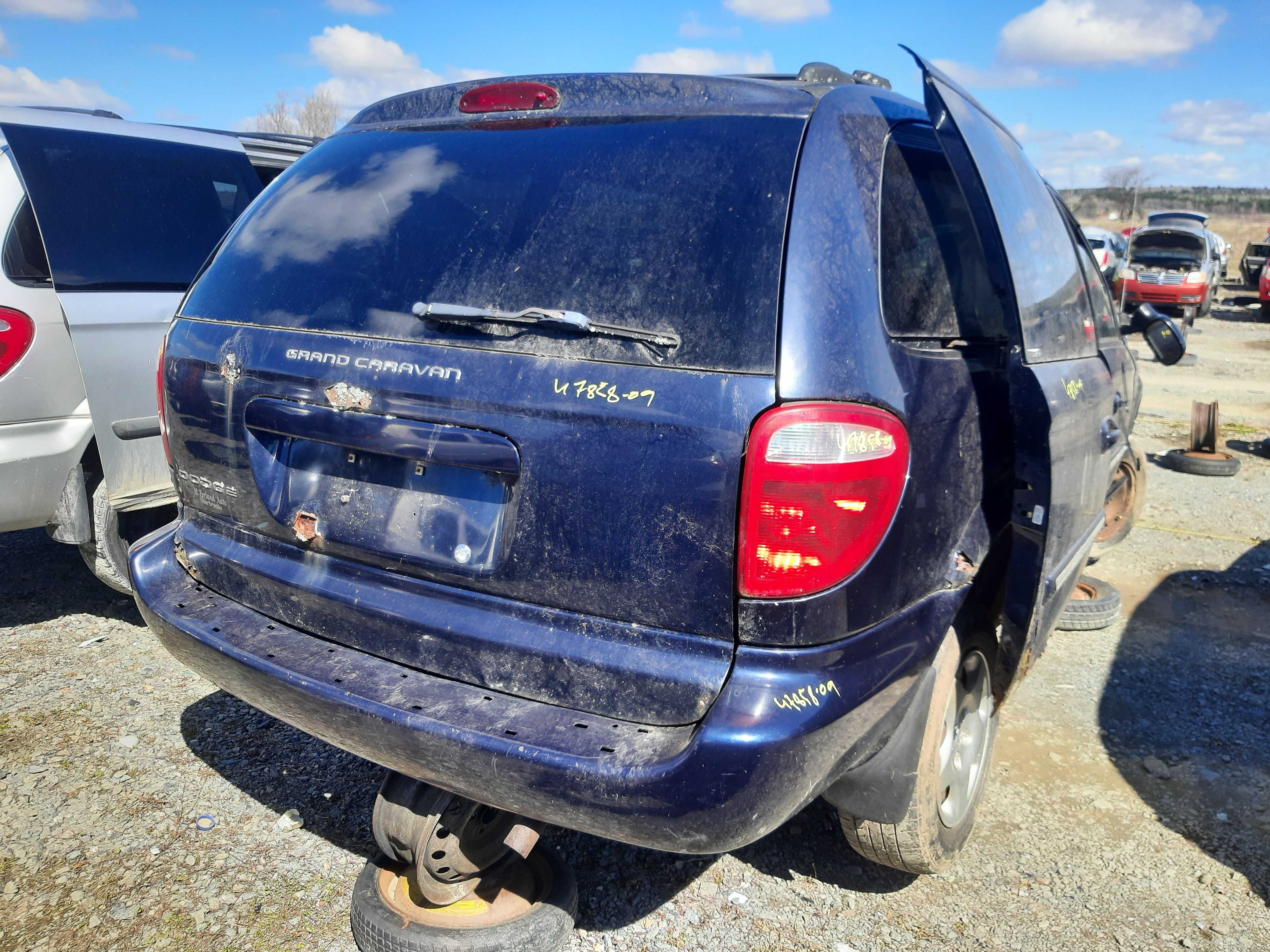 DODGE GRAND CARAVAN 2004