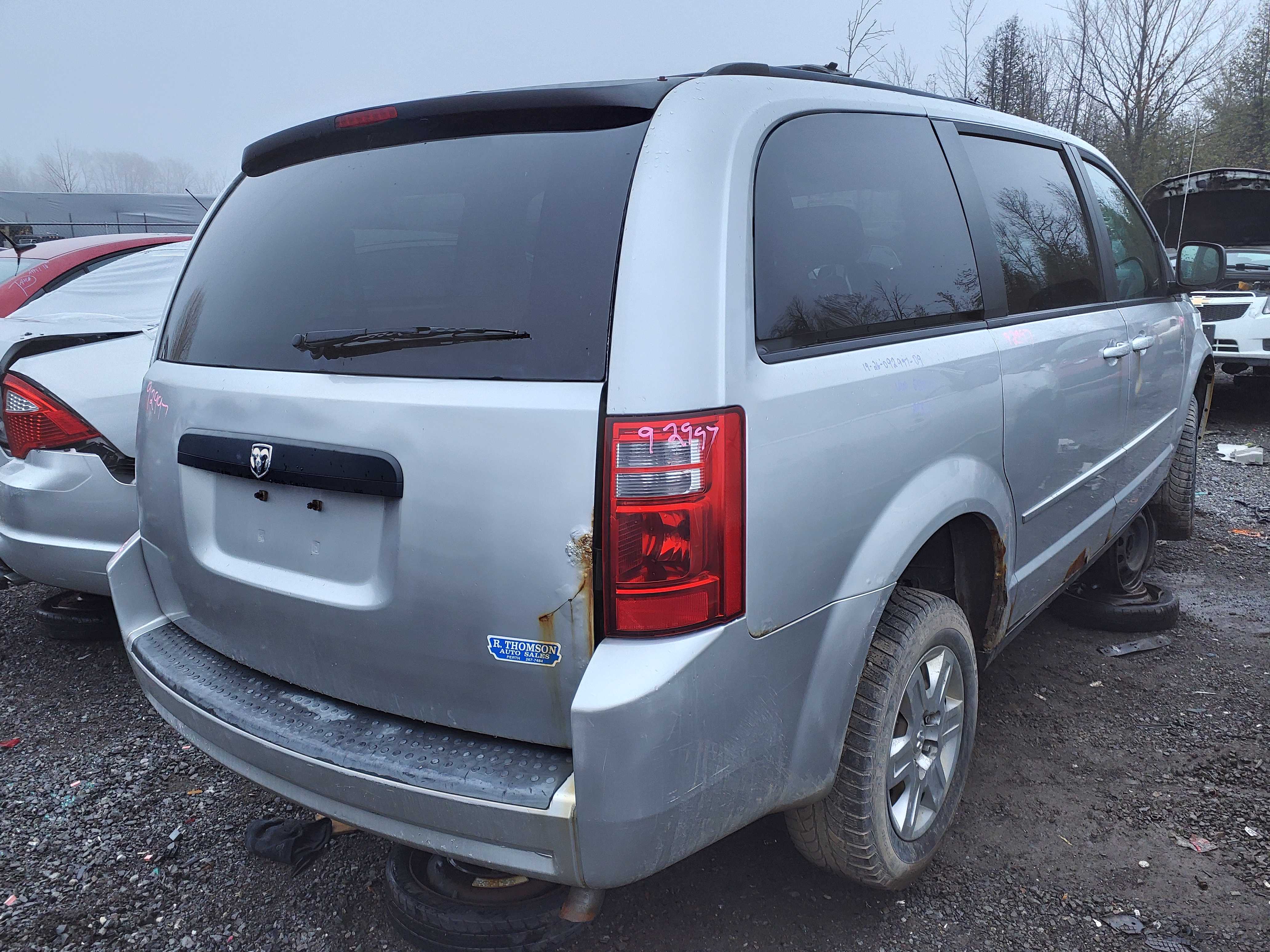 DODGE GRAND CARAVAN 2009