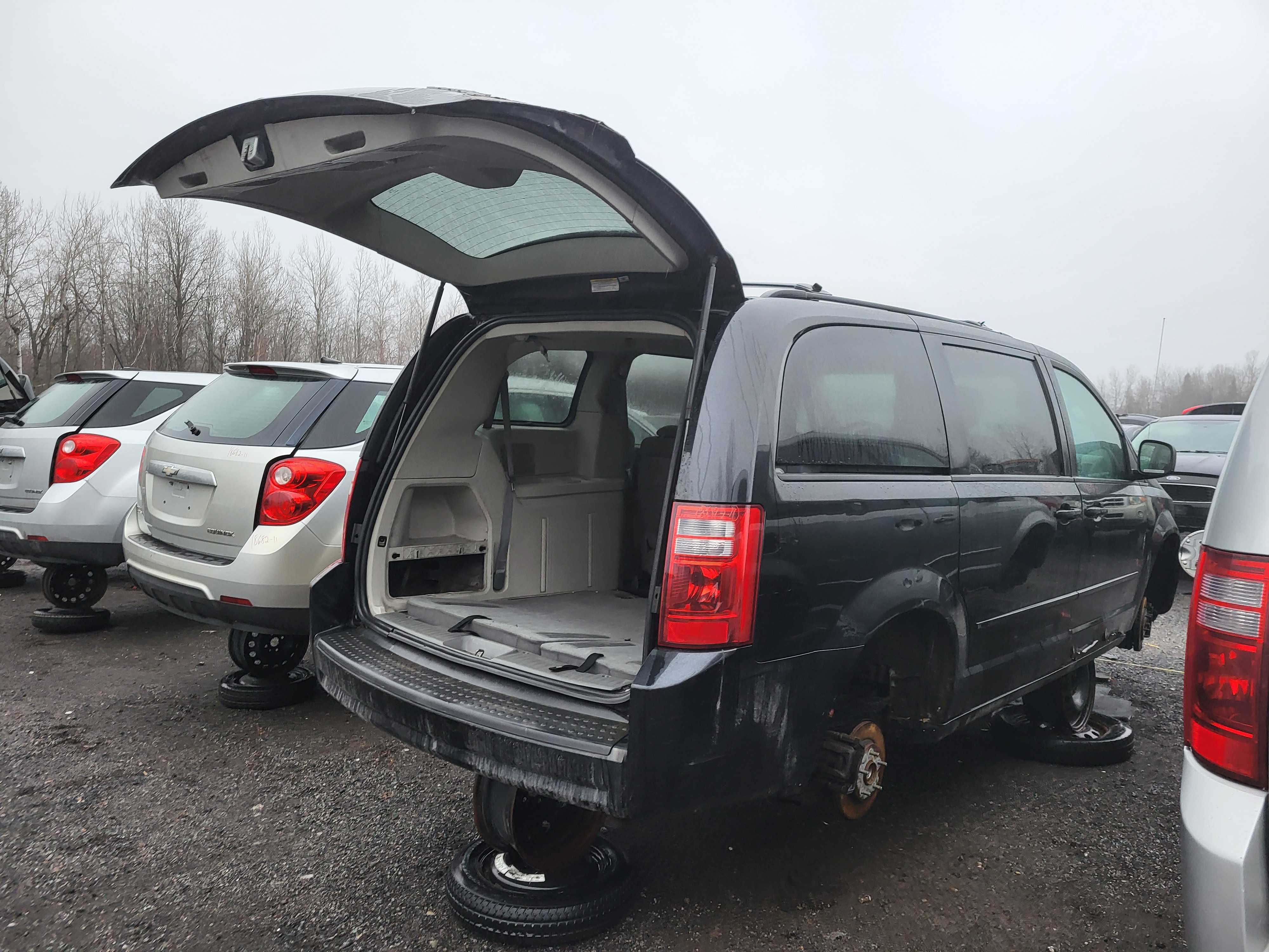 DODGE GRAND CARAVAN 2010