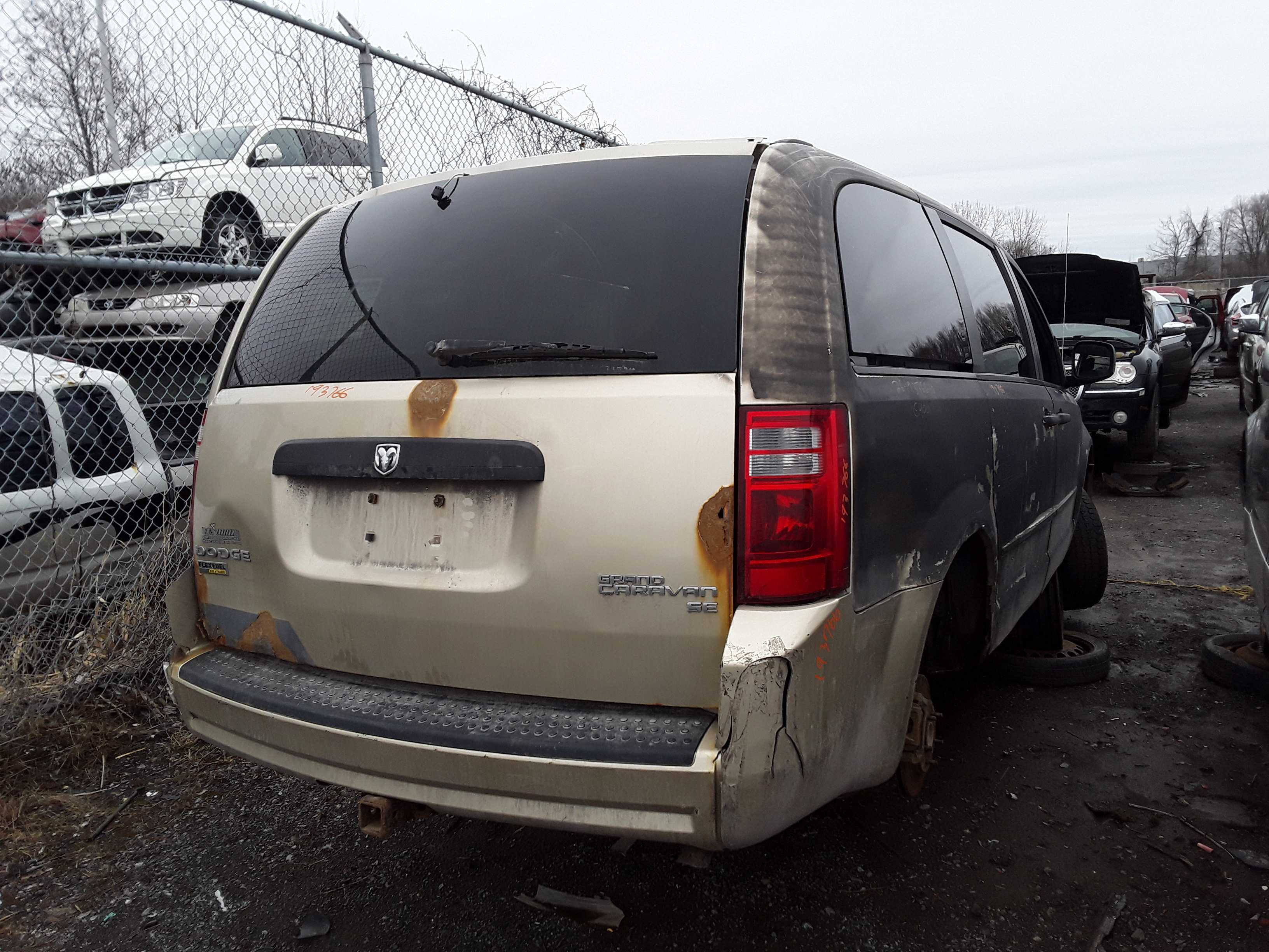 DODGE GRAND CARAVAN 2010