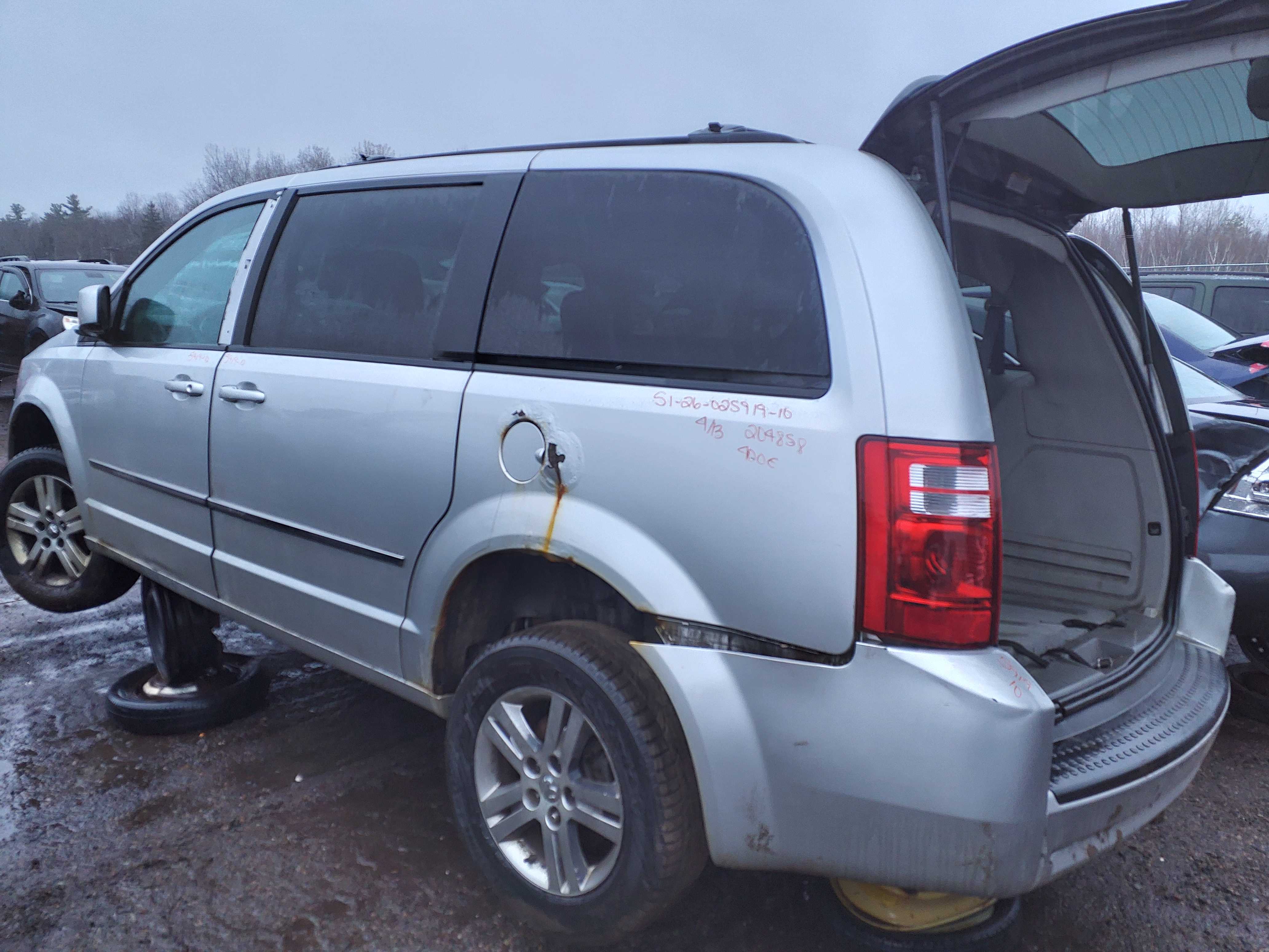 DODGE GRAND CARAVAN 2010