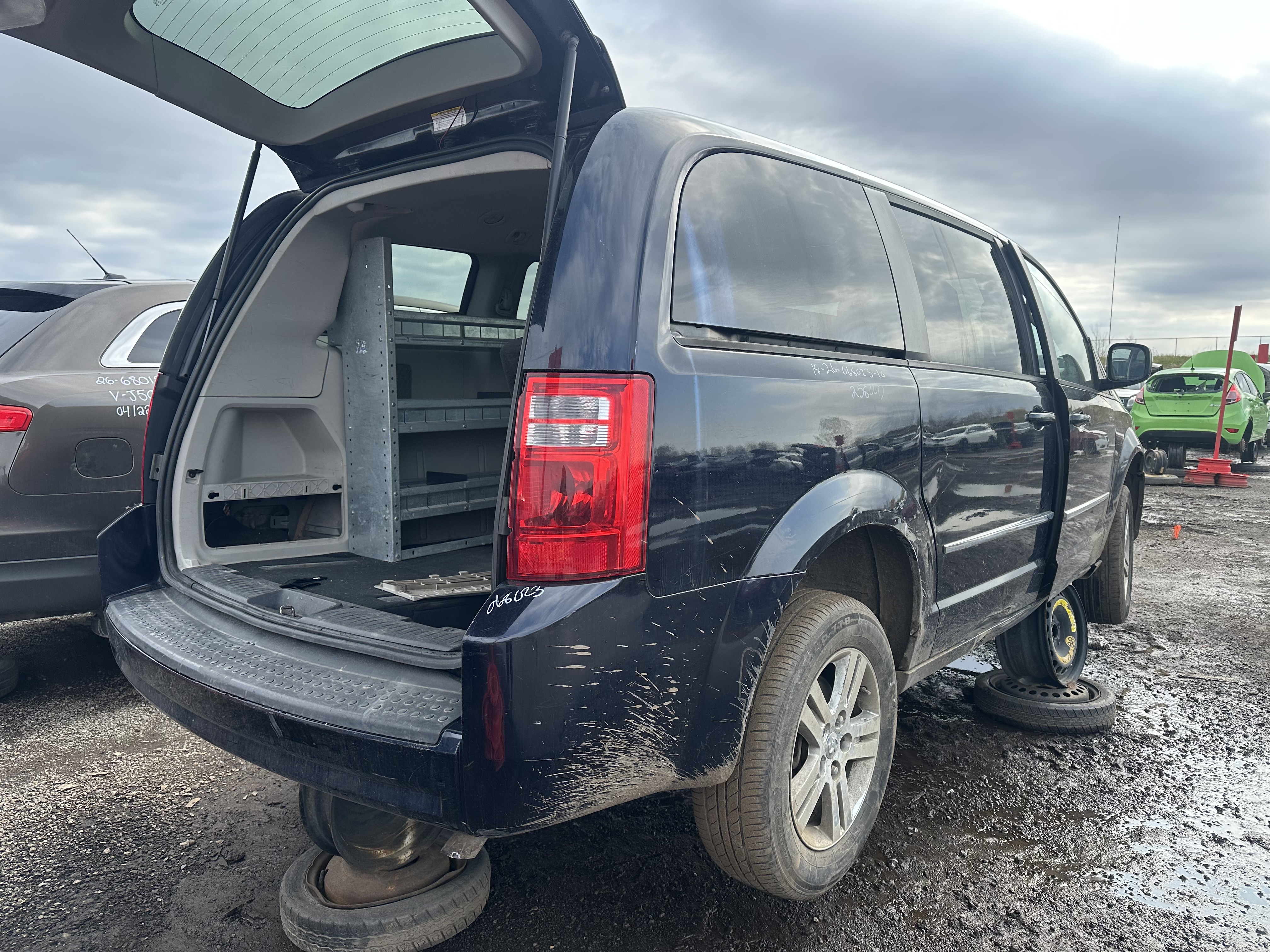 DODGE GRAND CARAVAN 2010