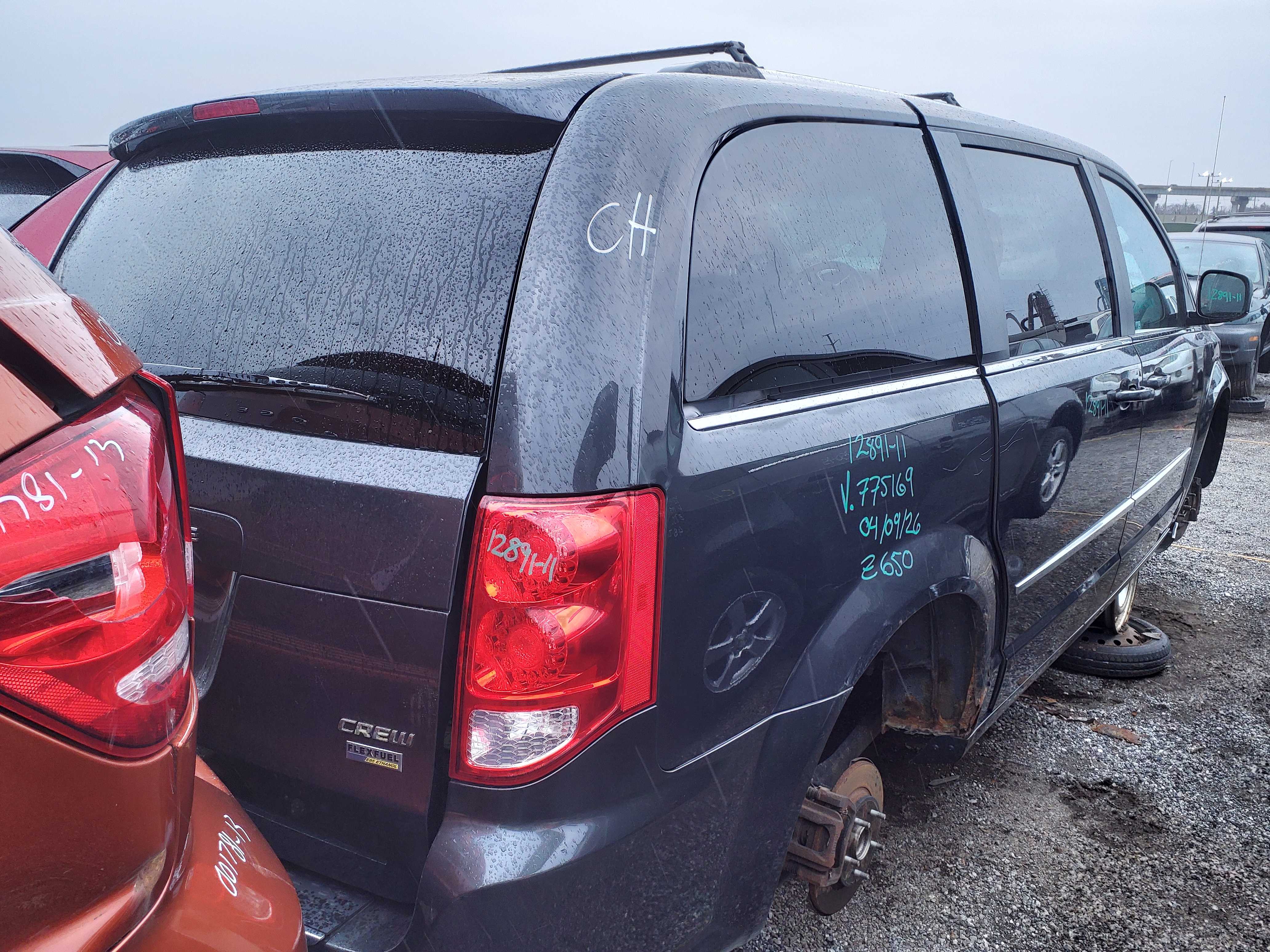 DODGE GRAND CARAVAN 2011