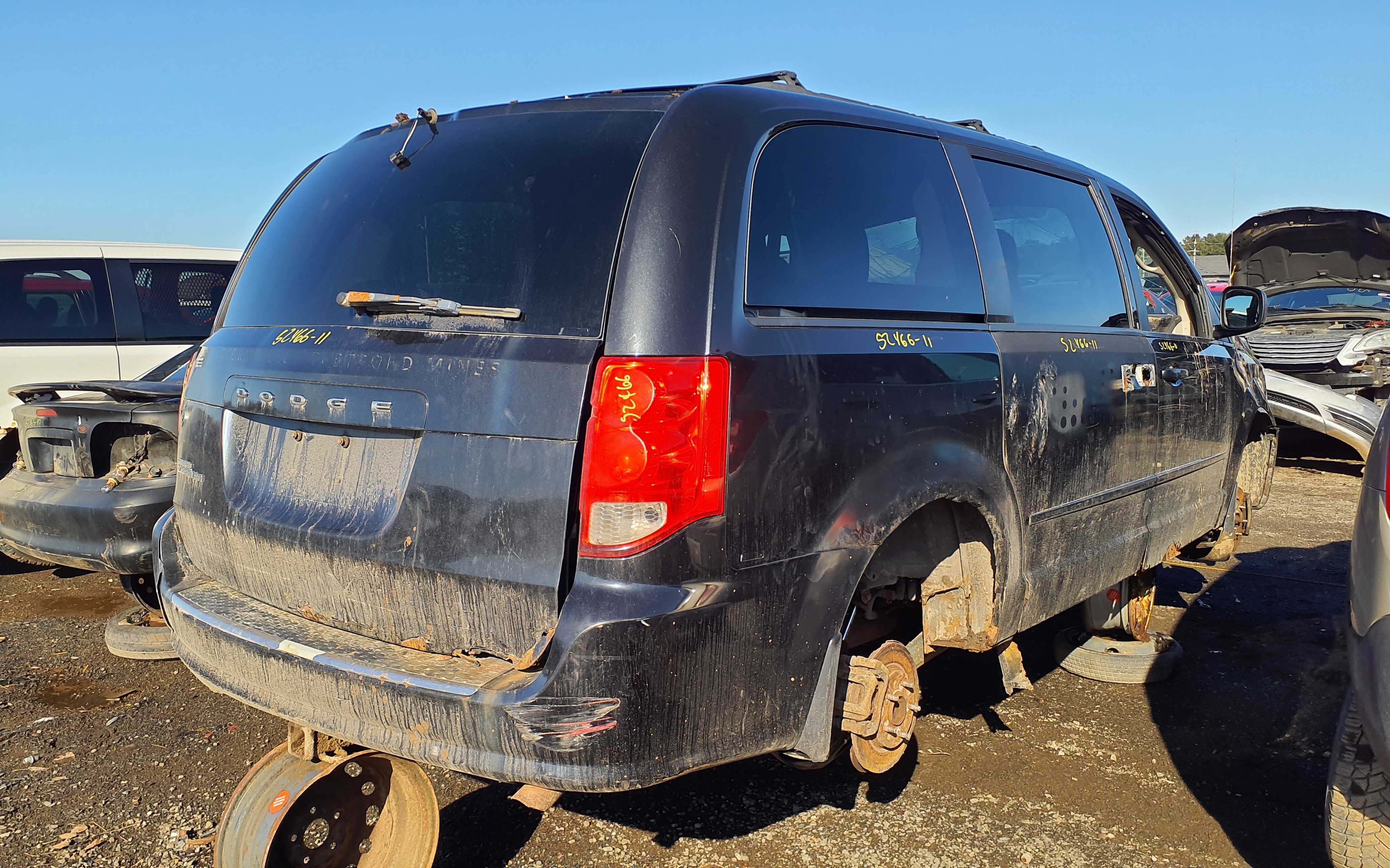 DODGE GRAND CARAVAN 2011