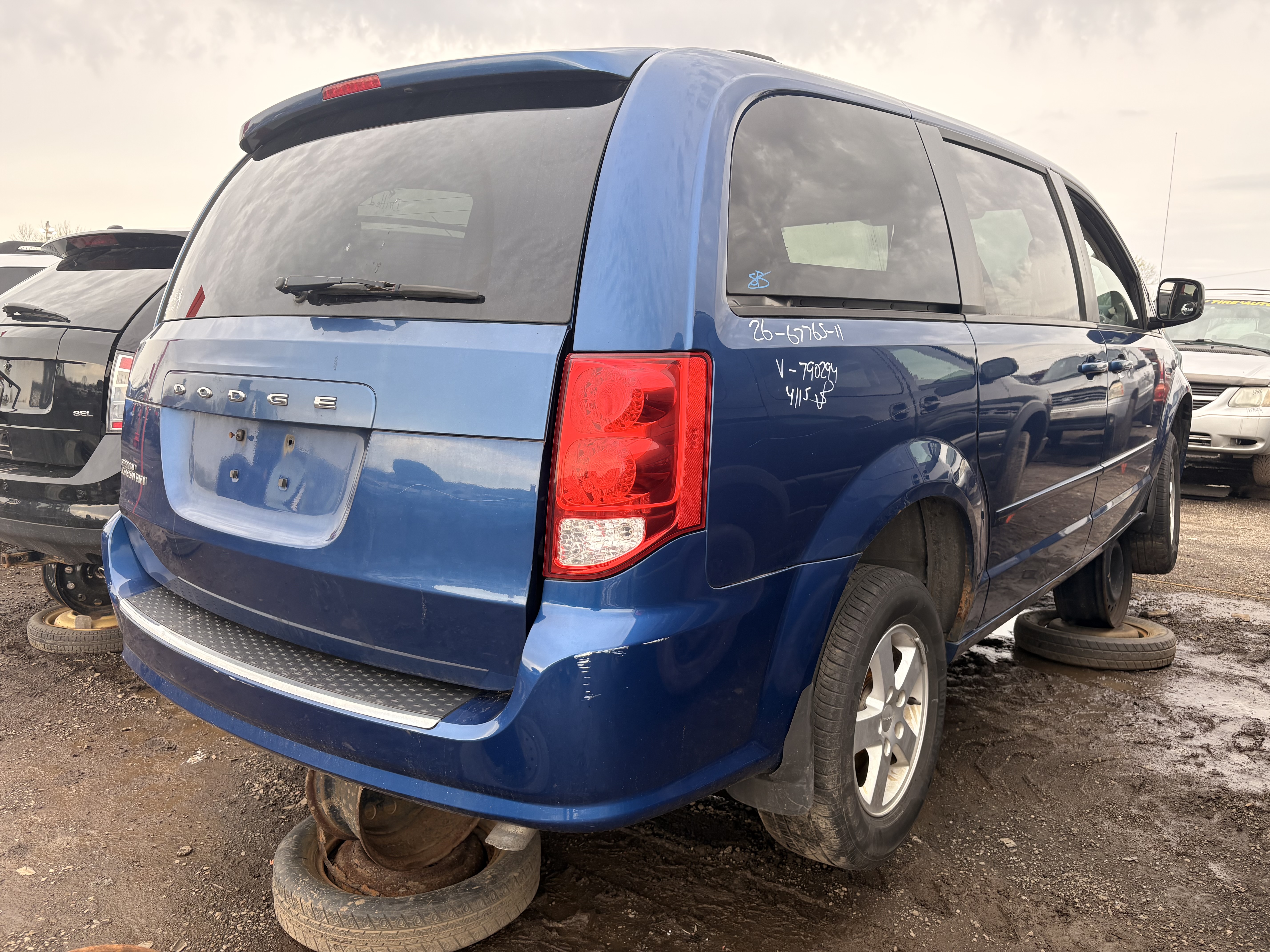 DODGE GRAND CARAVAN 2011
