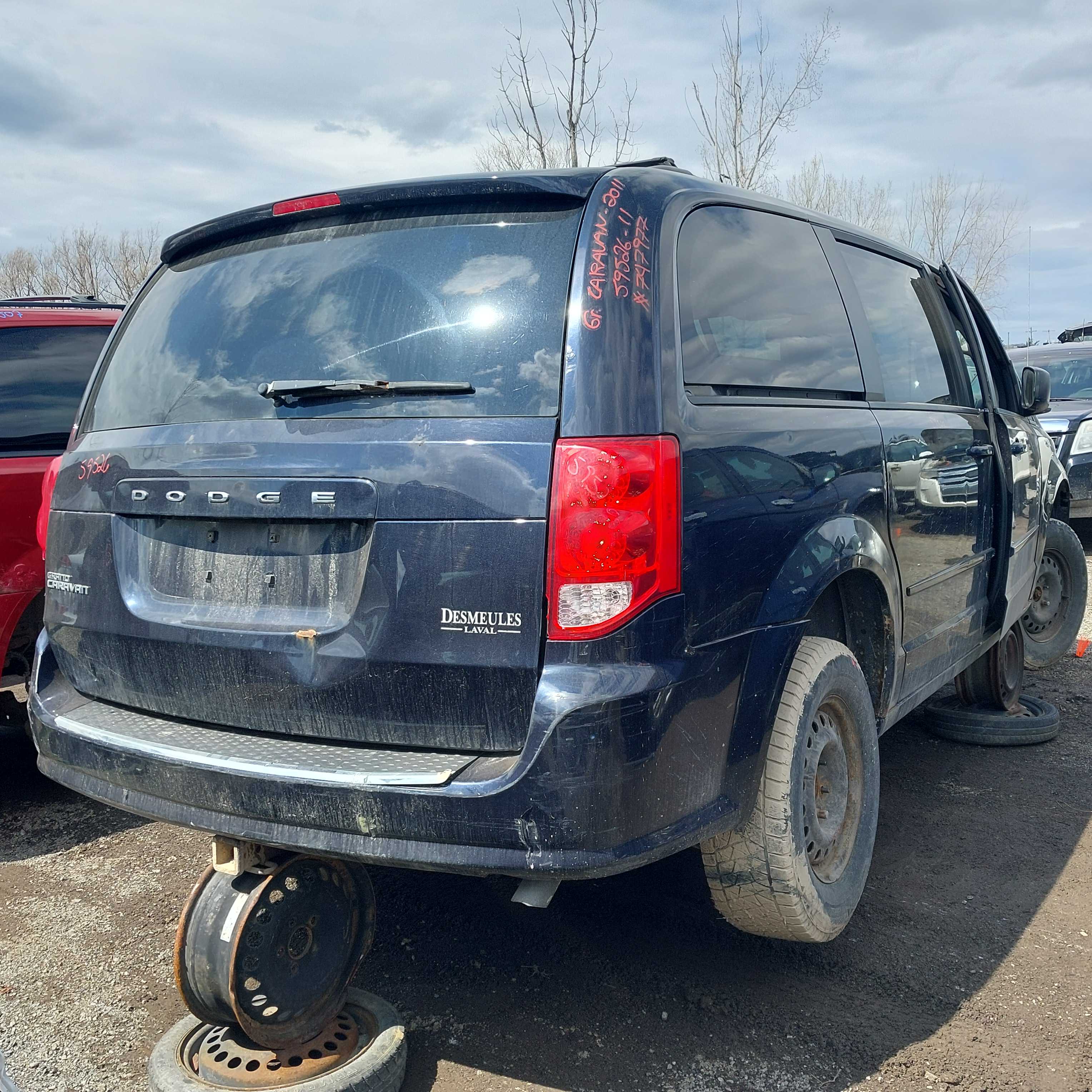 DODGE GRAND CARAVAN 2011
