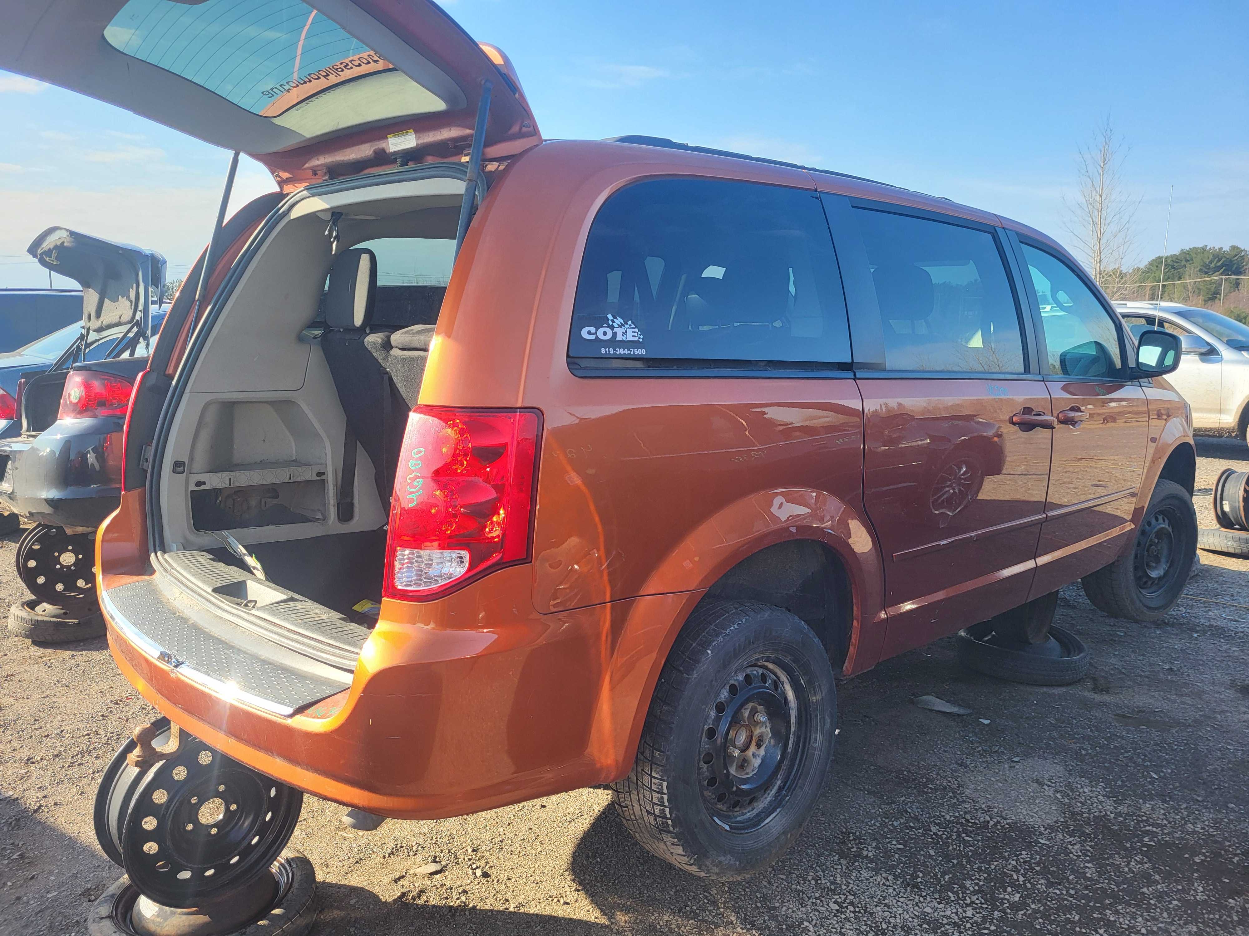 DODGE GRAND CARAVAN 2011