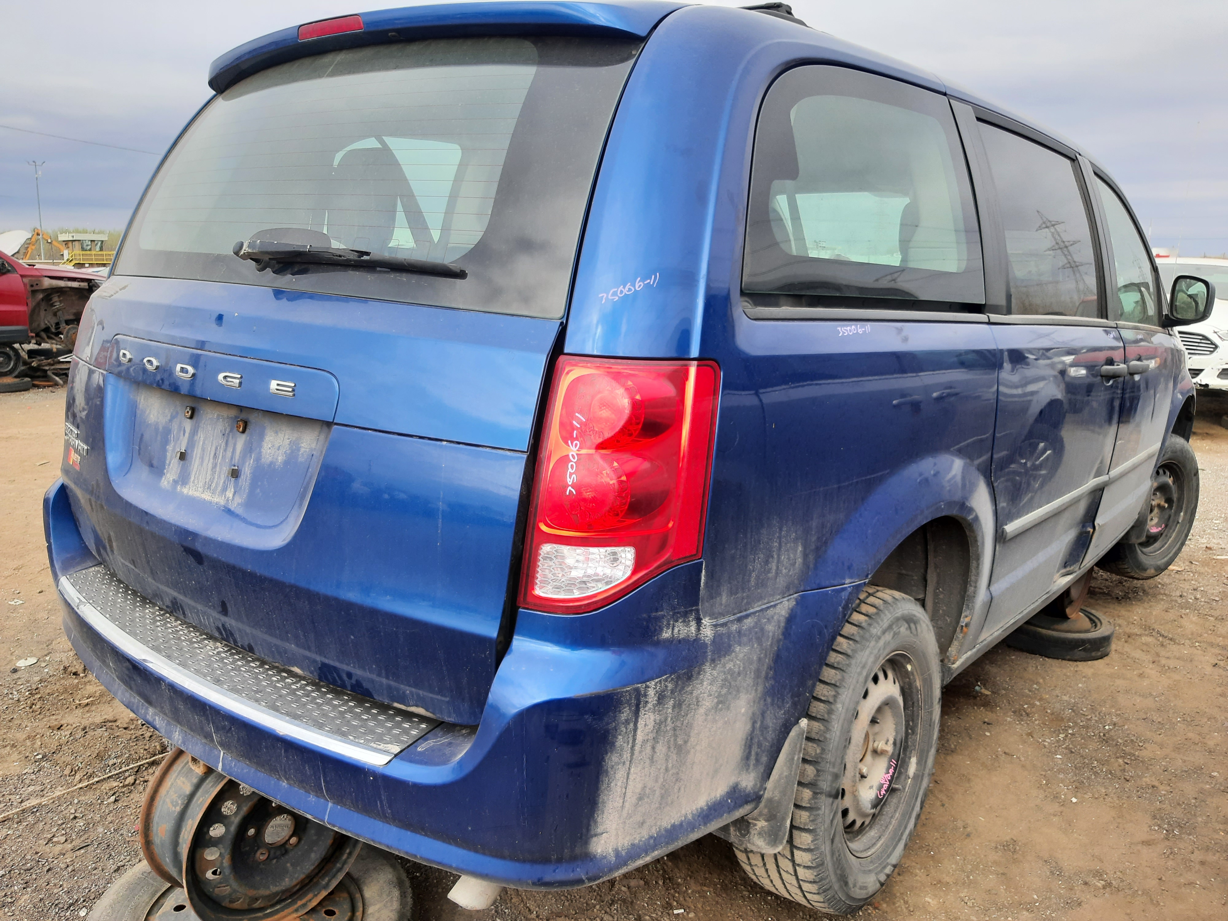 DODGE GRAND CARAVAN 2011