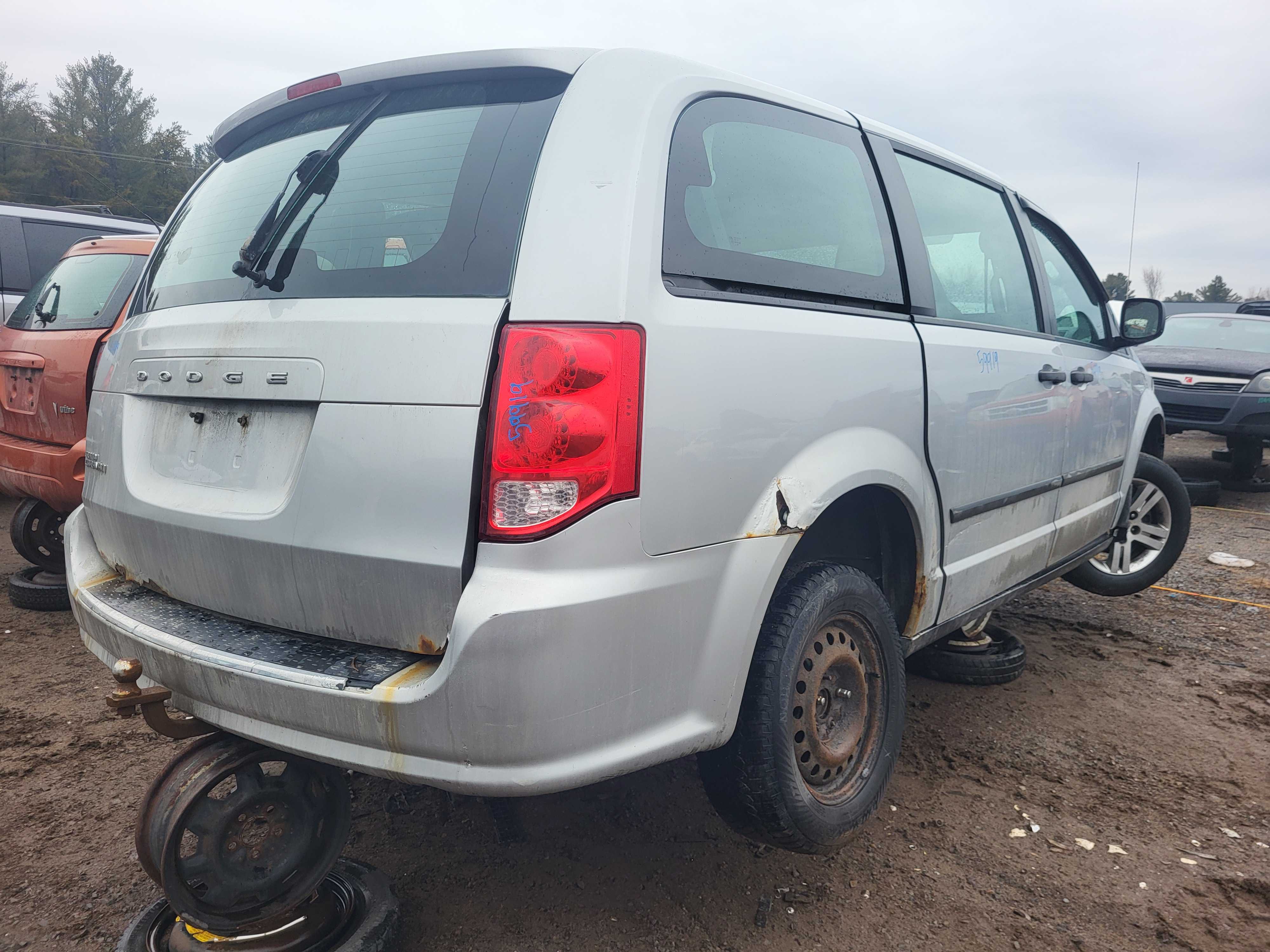DODGE GRAND CARAVAN 2012