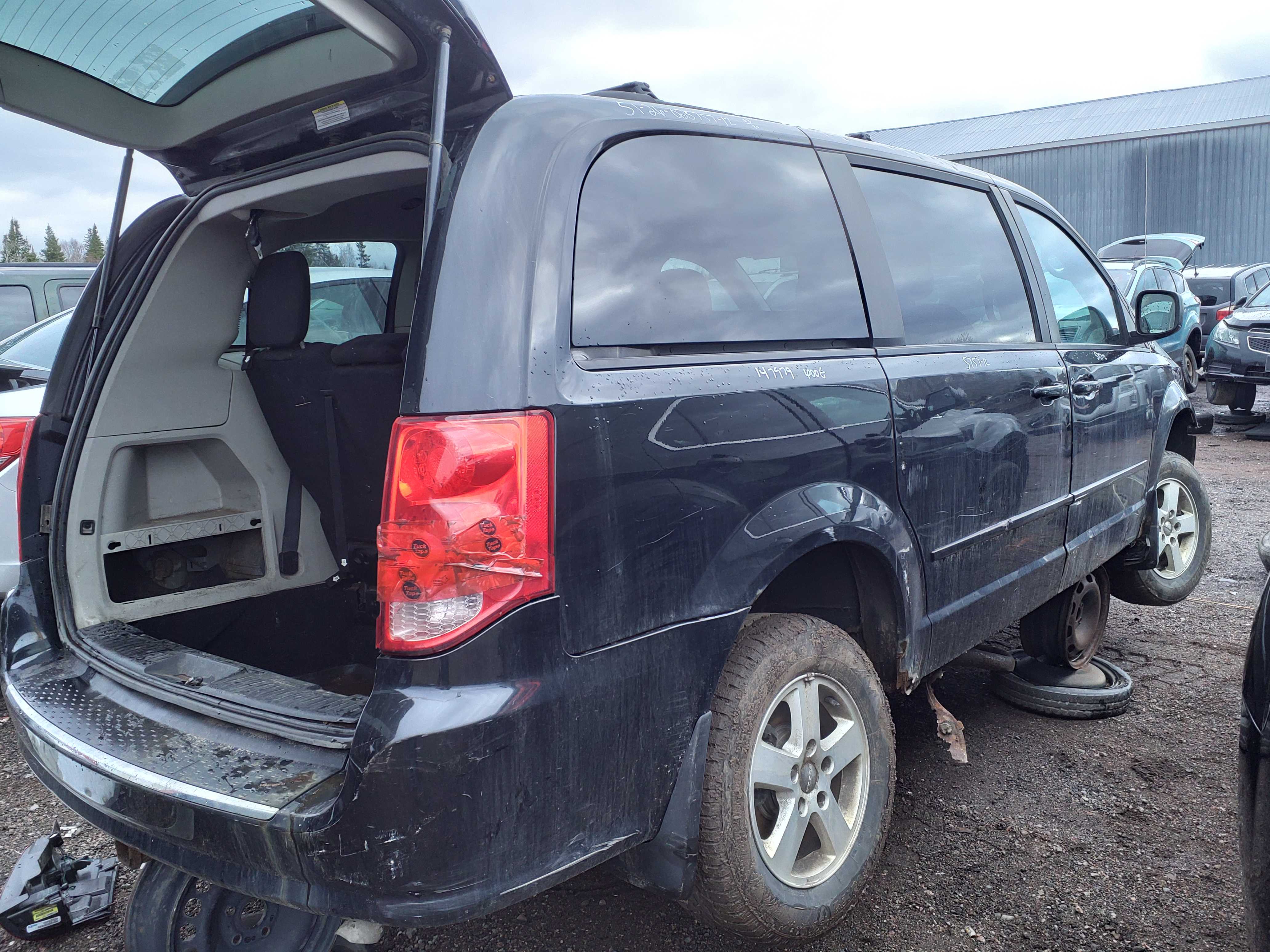 DODGE GRAND CARAVAN 2012