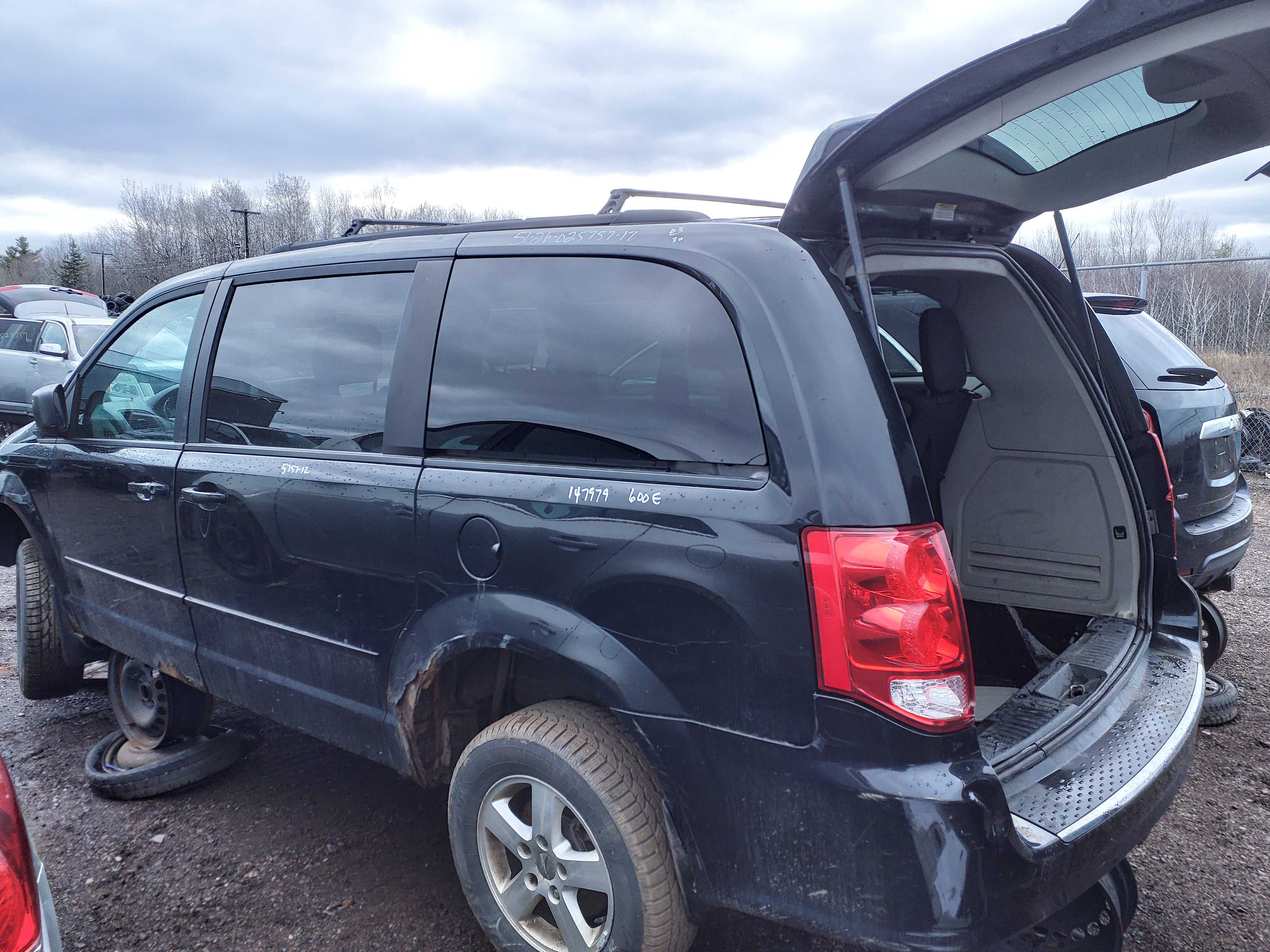 DODGE GRAND CARAVAN 2012