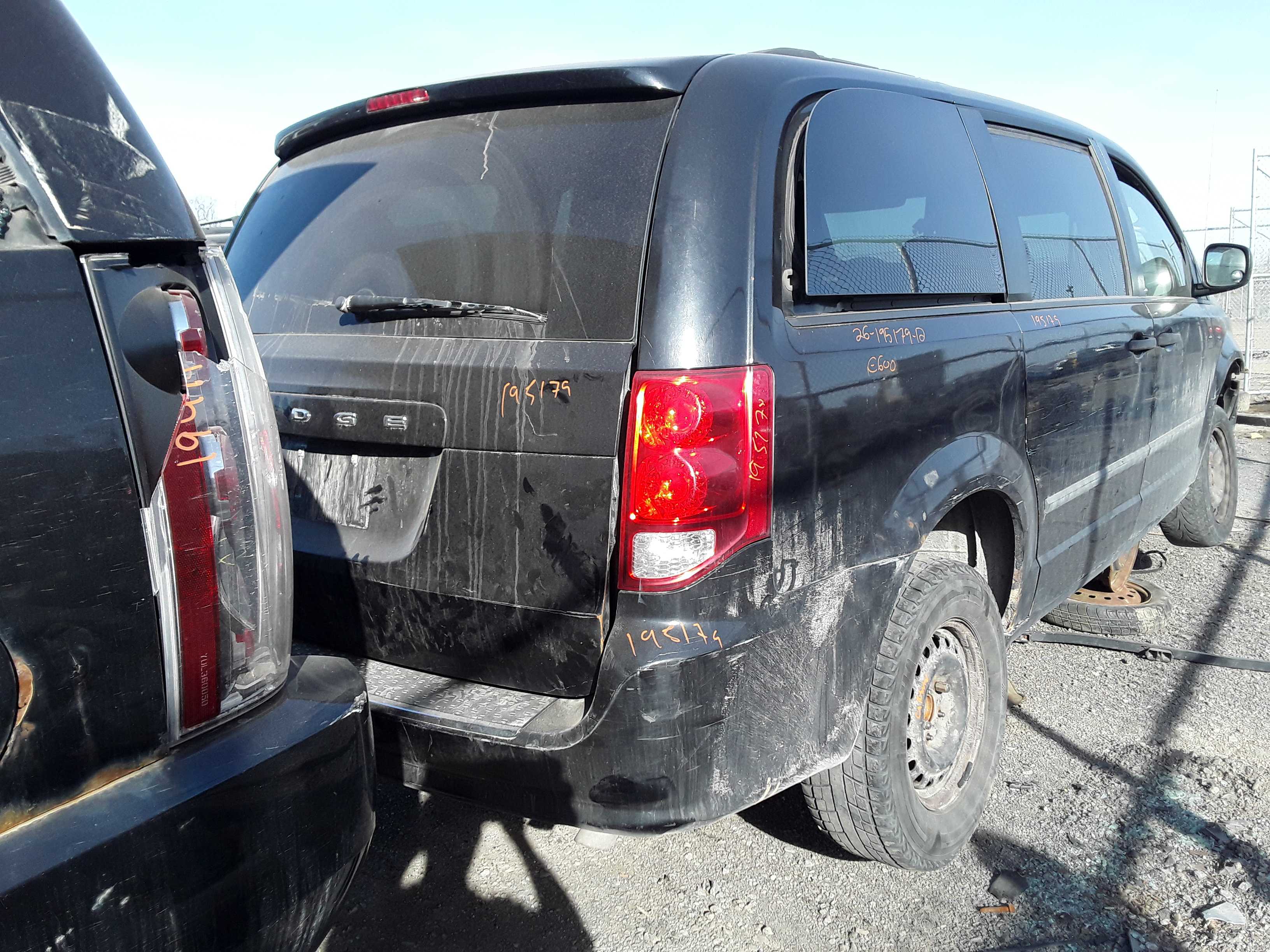 DODGE GRAND CARAVAN 2012