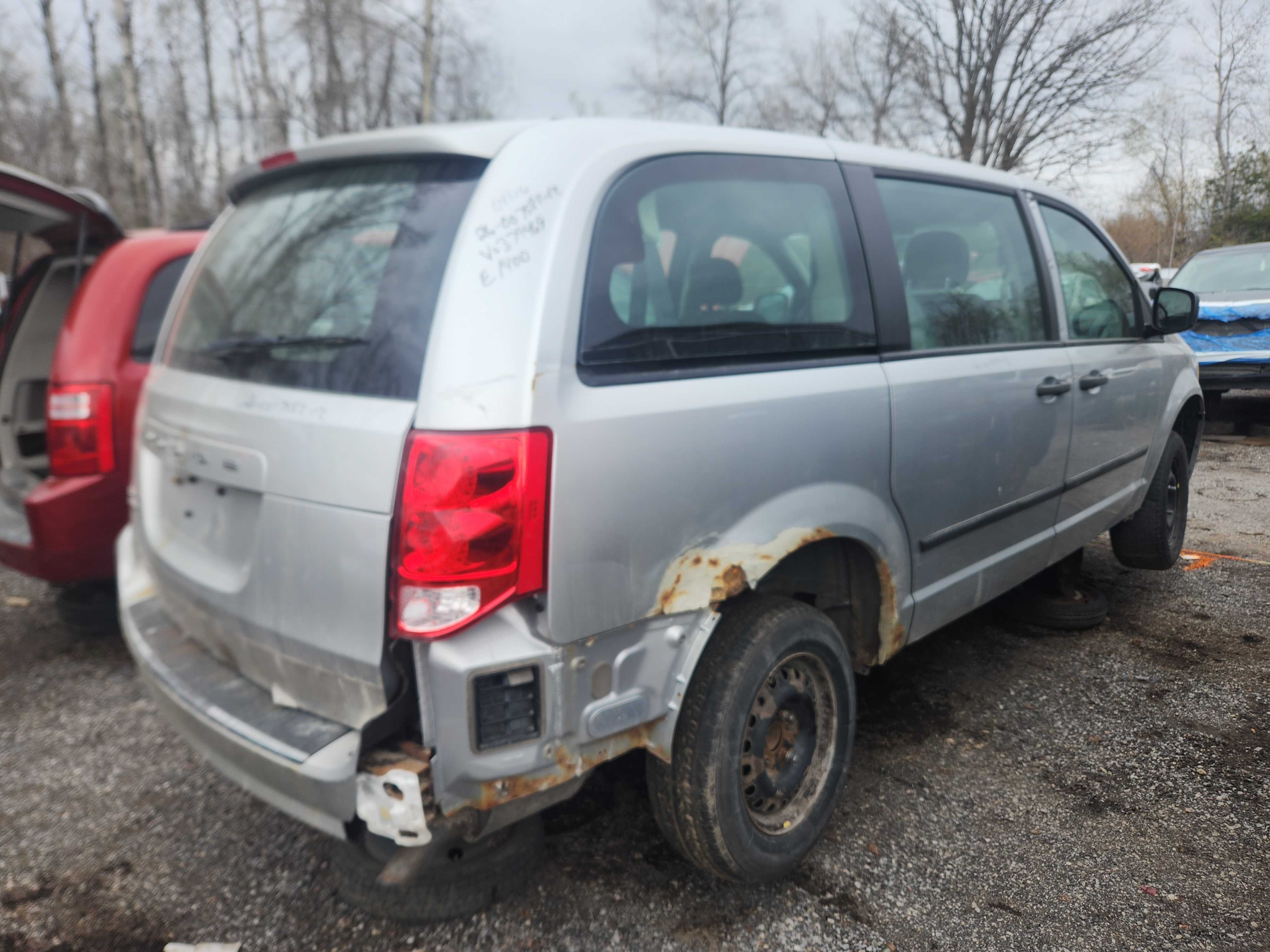 DODGE GRAND CARAVAN 2012