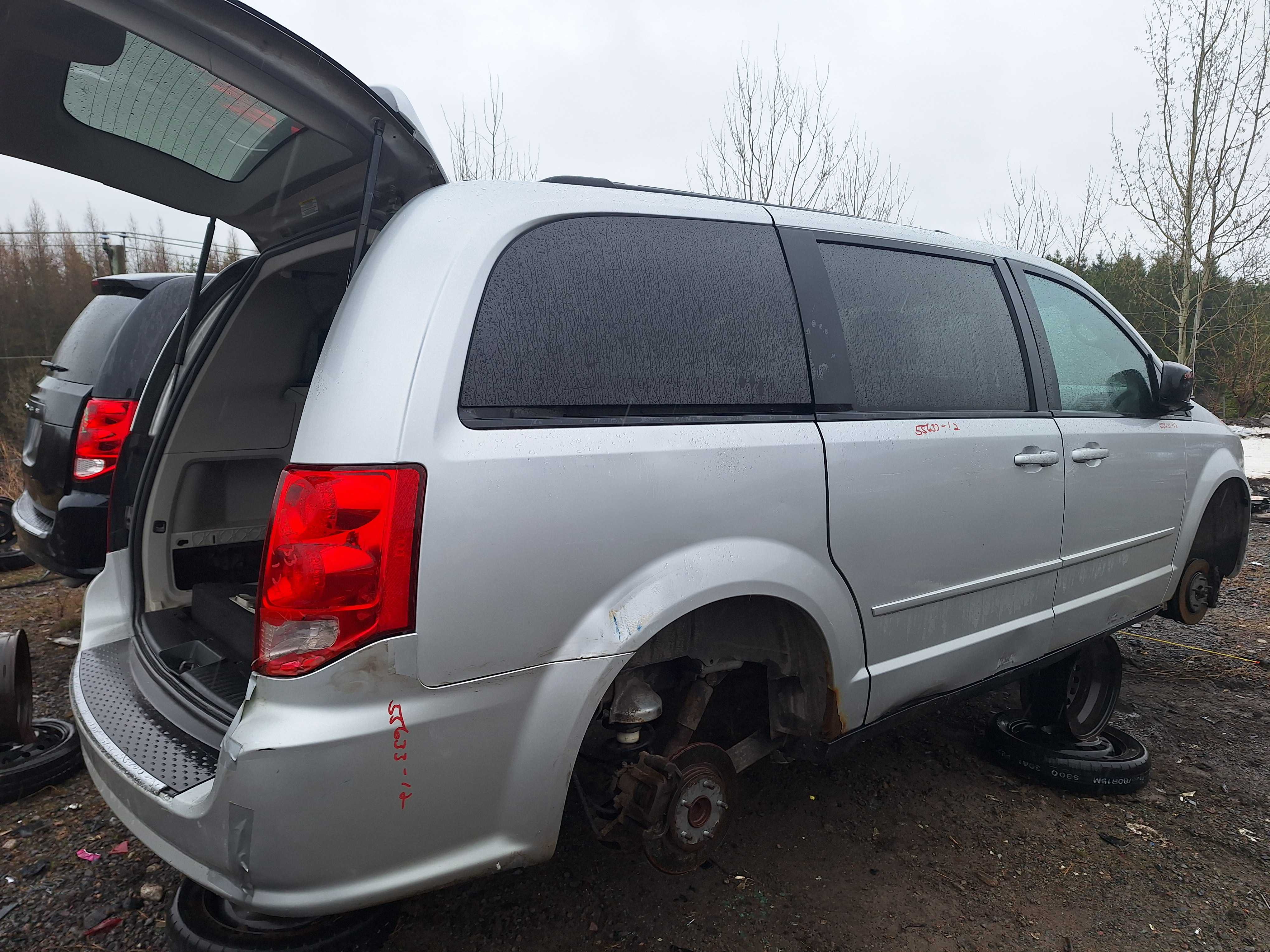 DODGE GRAND CARAVAN 2012