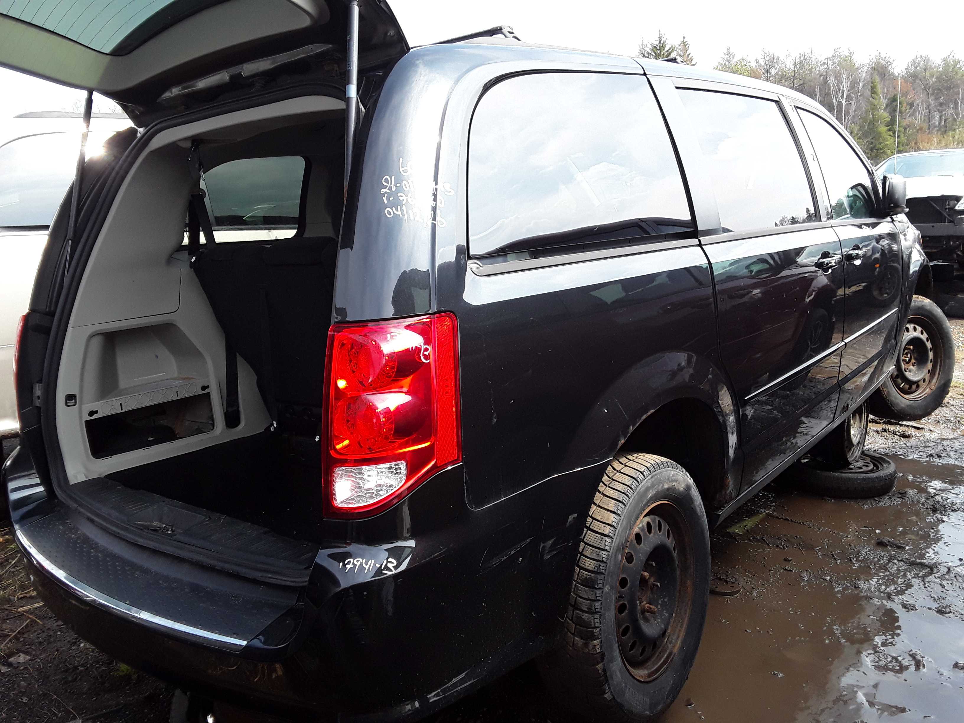 DODGE GRAND CARAVAN 2013