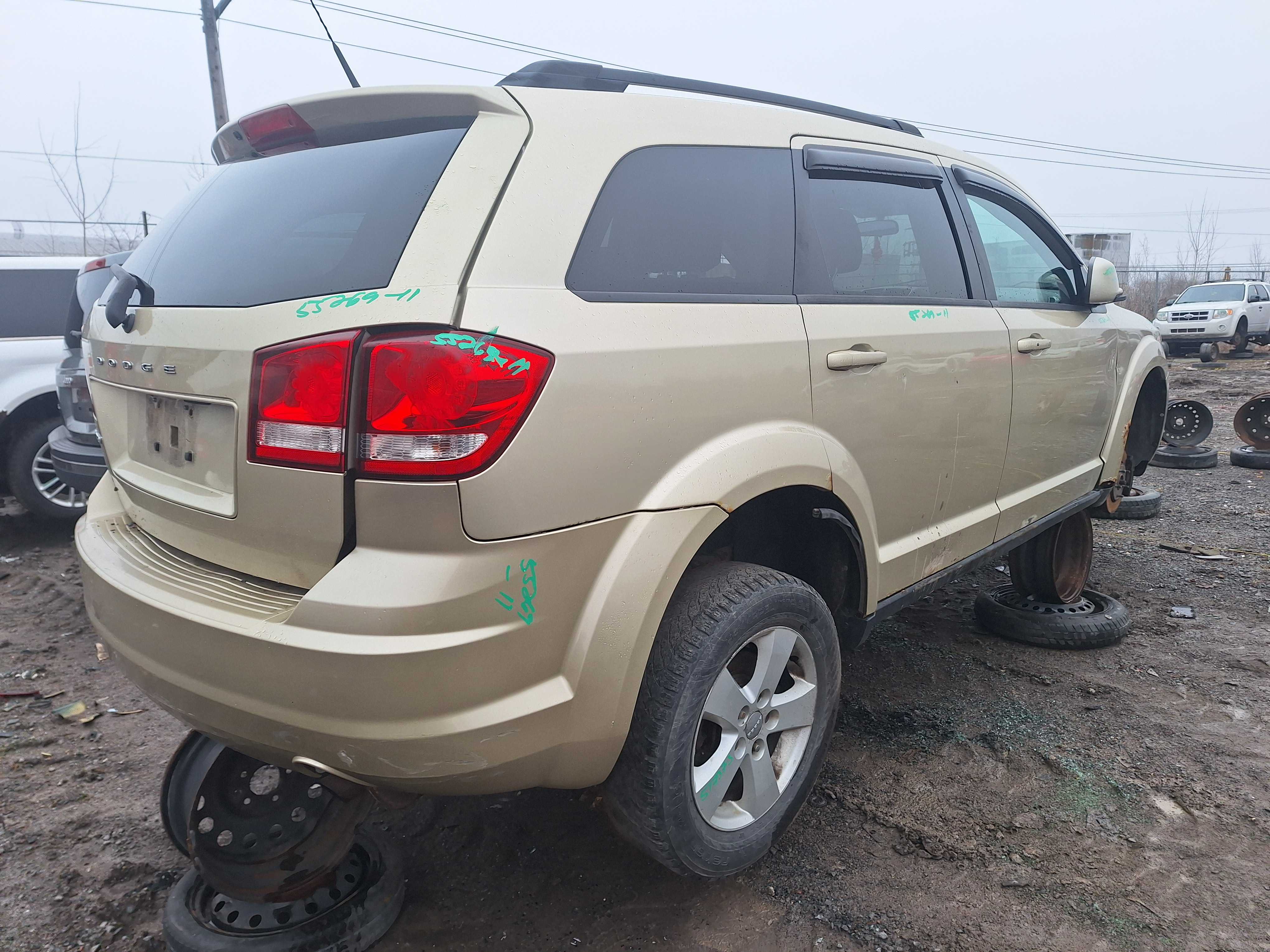 DODGE JOURNEY 2011