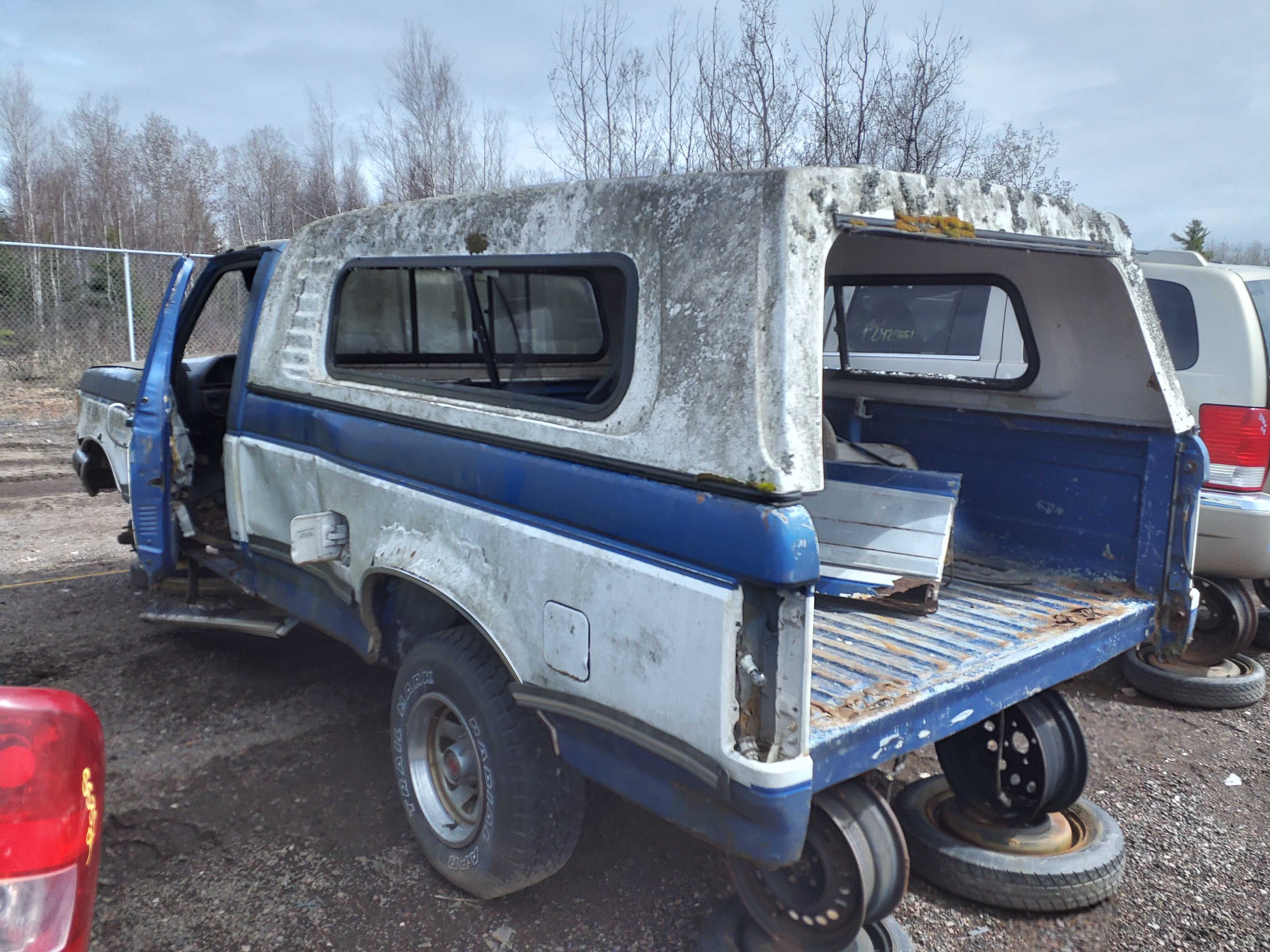 FORD 1/2 TON TRUCKS 1989