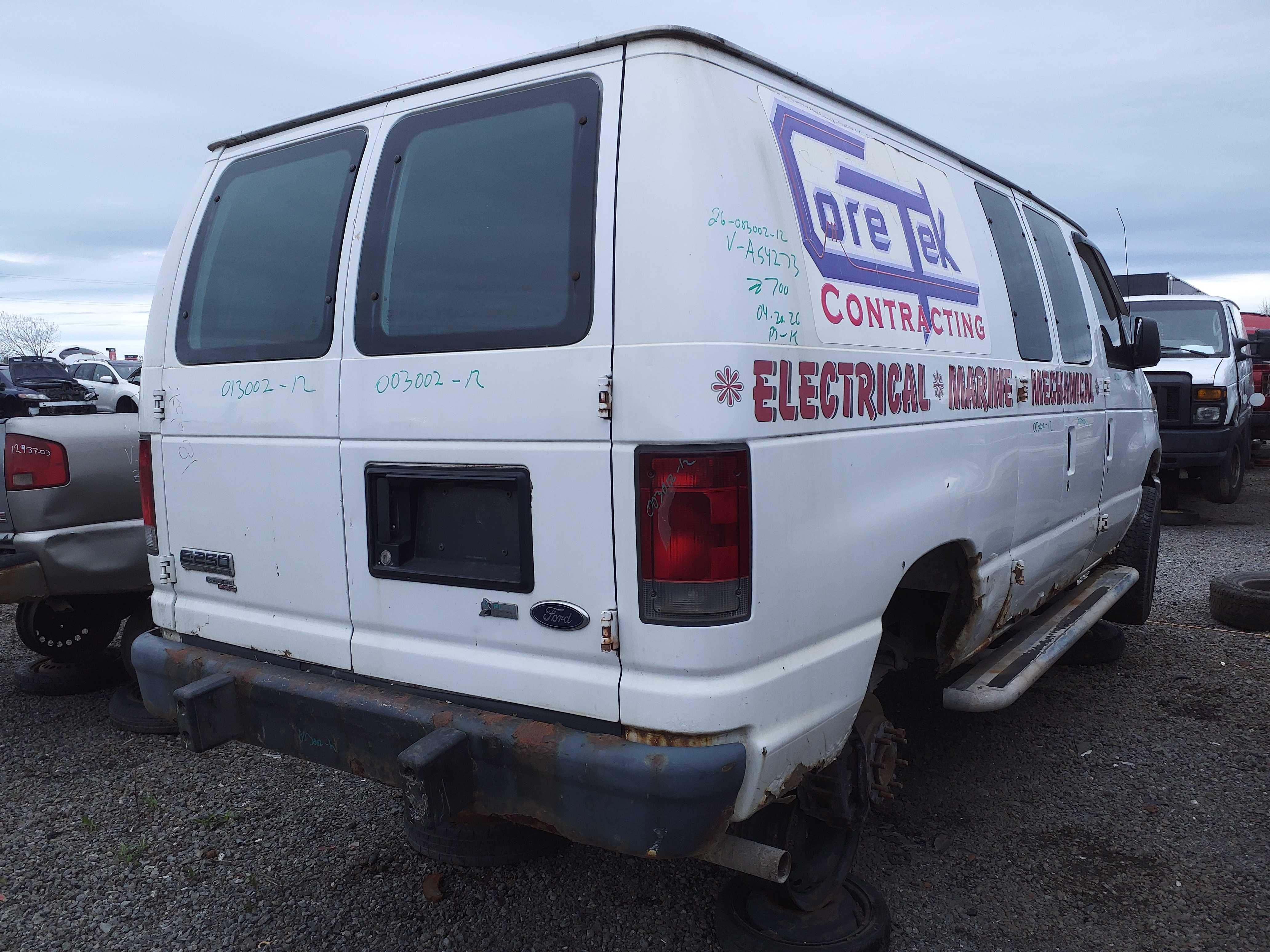 FORD ECONOLINE 2012