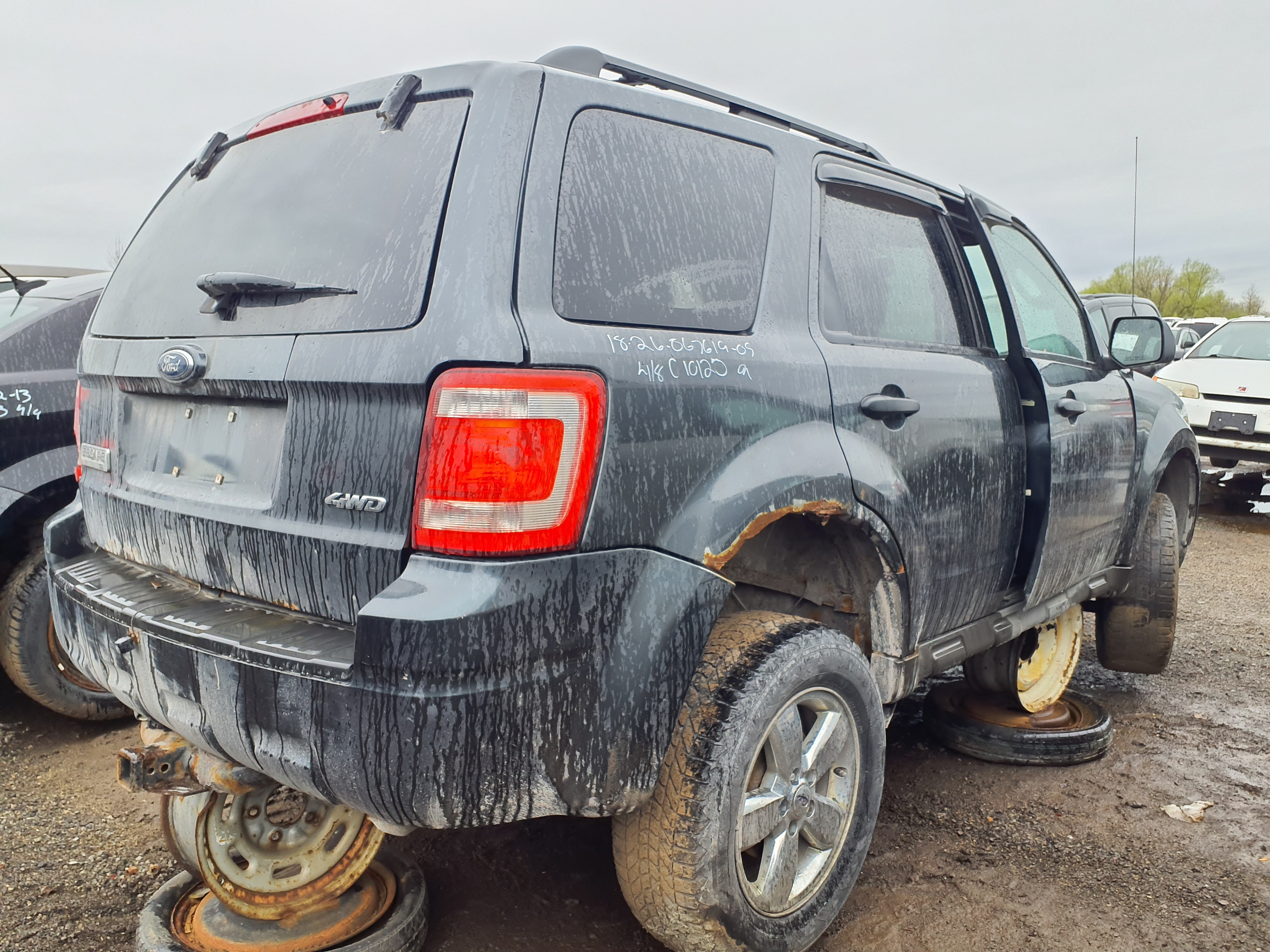 FORD ESCAPE 2009